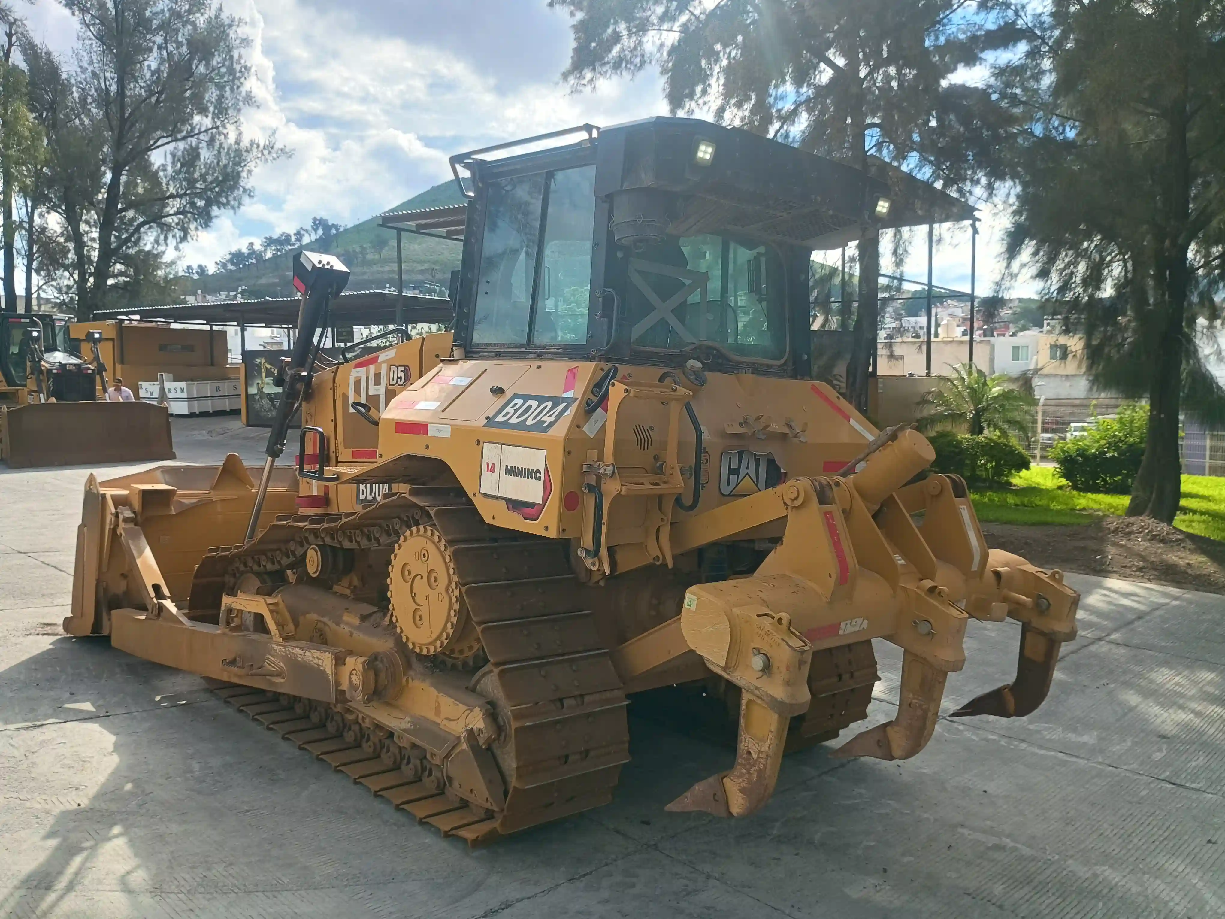 Bulldozer usado cat