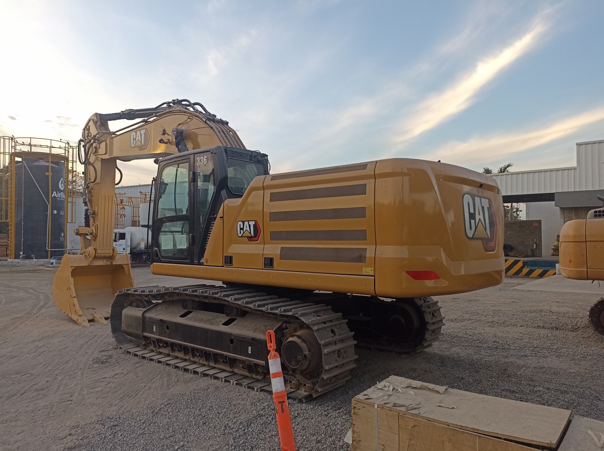 Excavadora usada cat