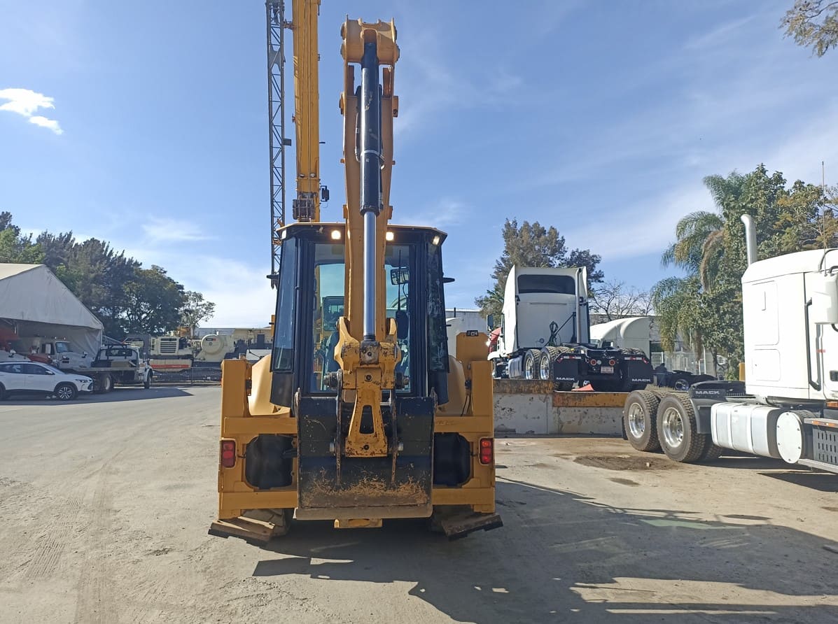 Retroexcavadora usada cat