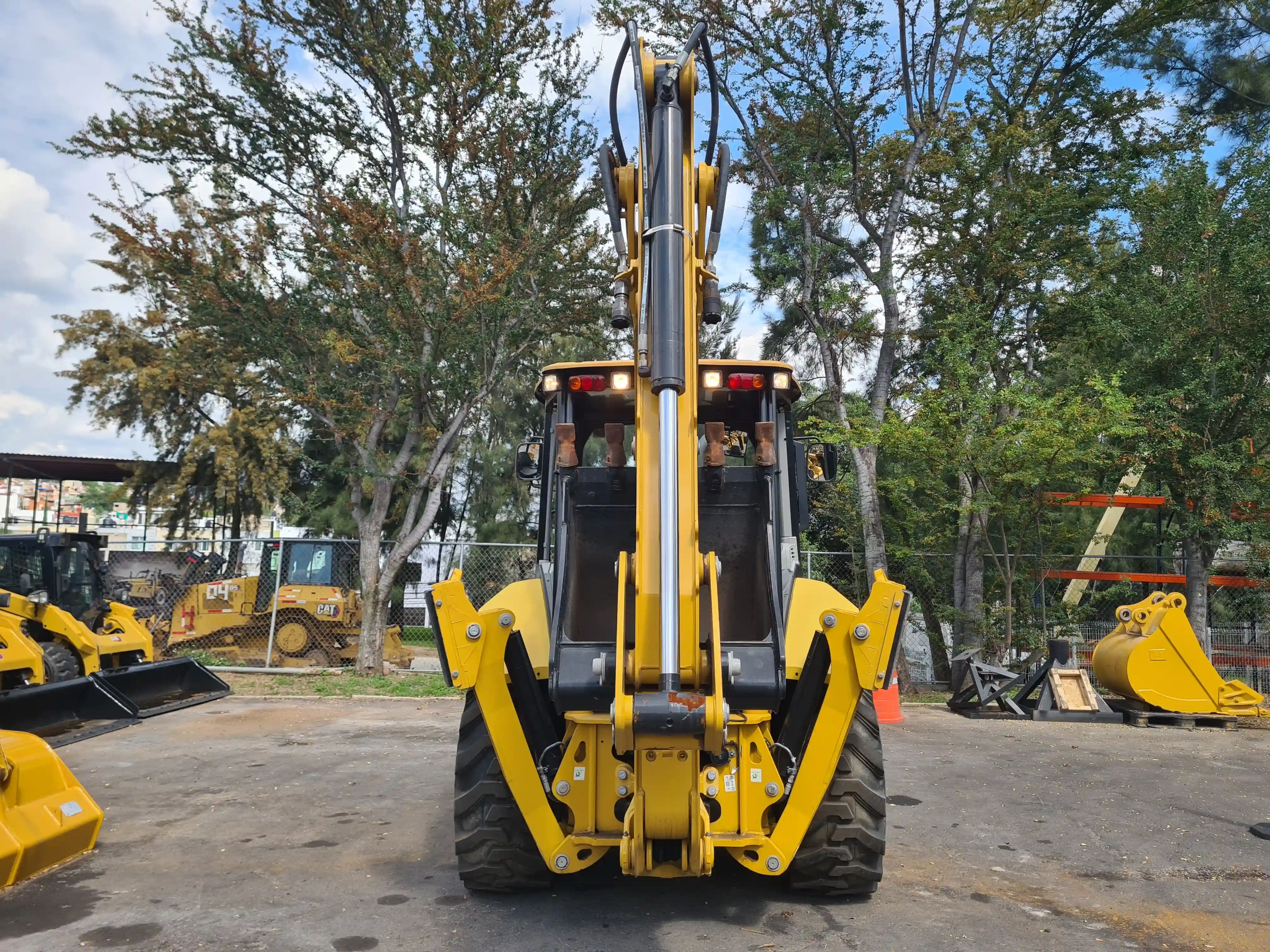 Retroexcavadora usada cat