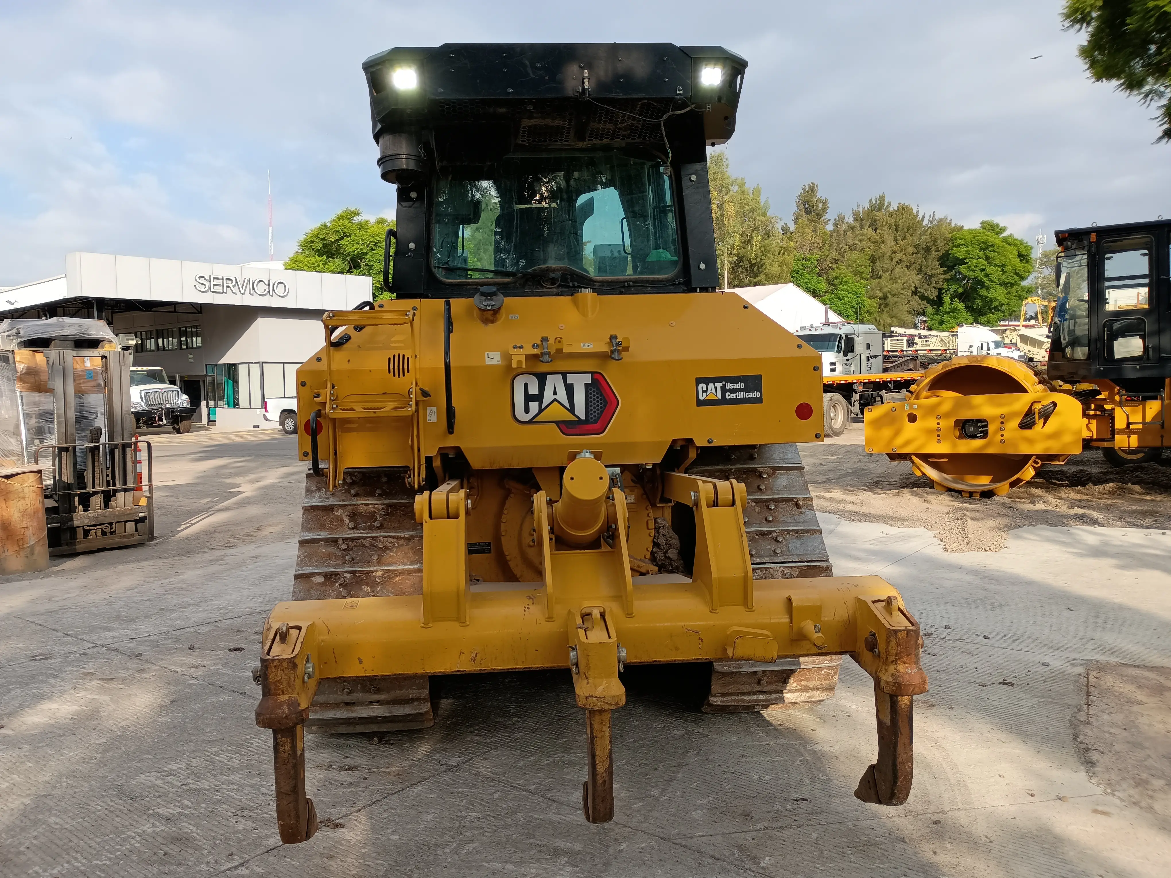 Bulldozer usado cat