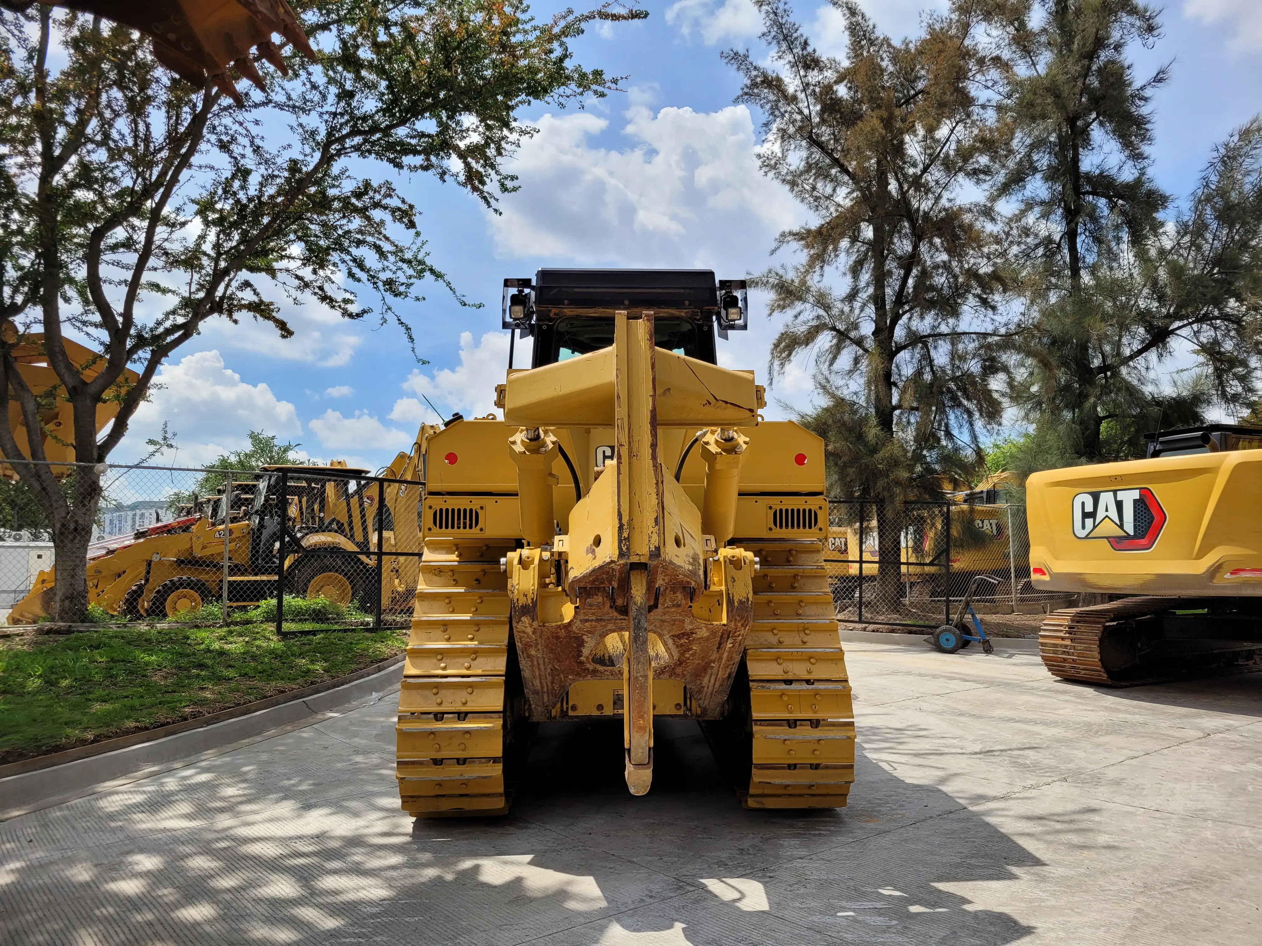 Bulldozer usado cat