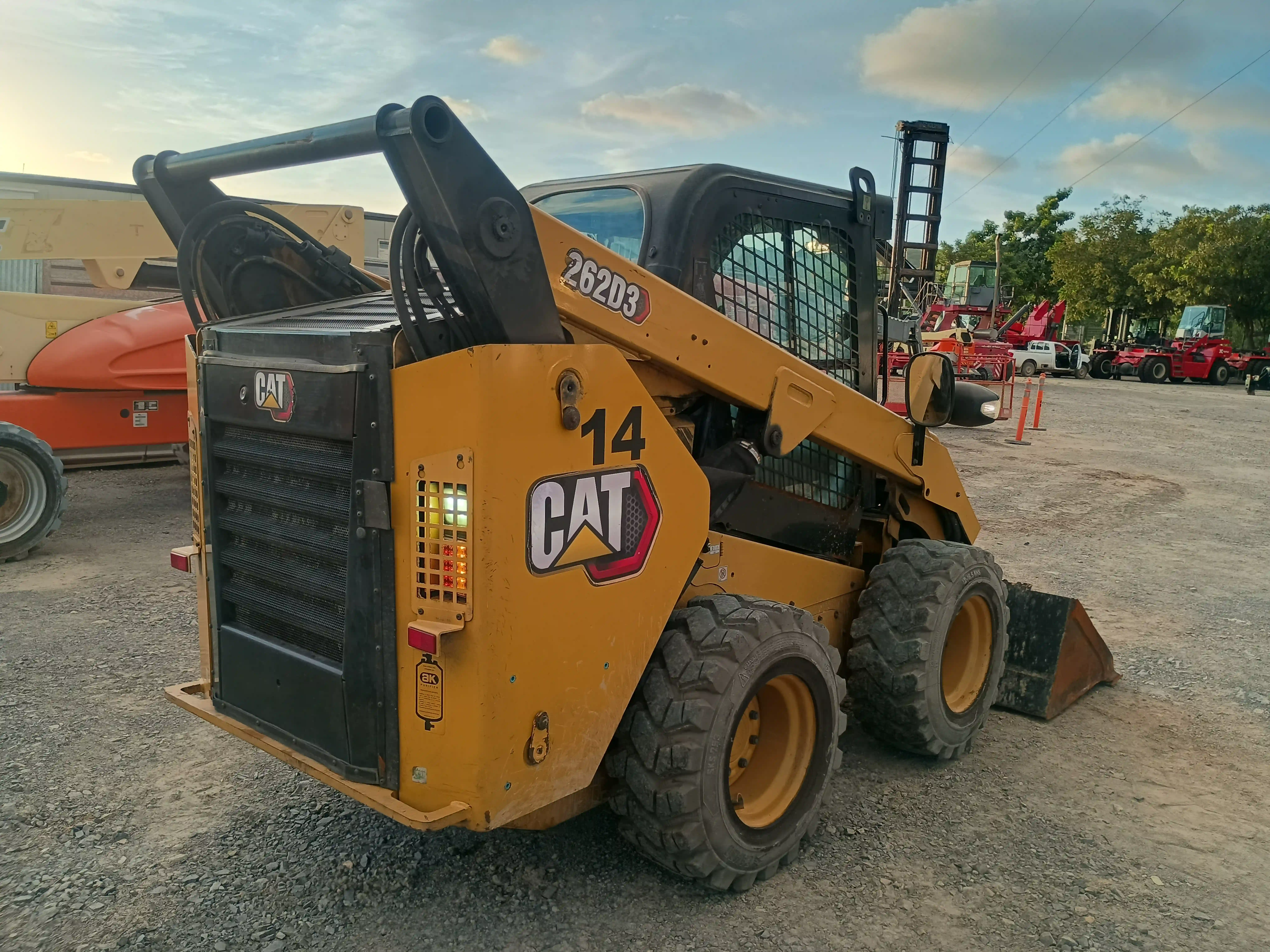 Minicargador usado cat