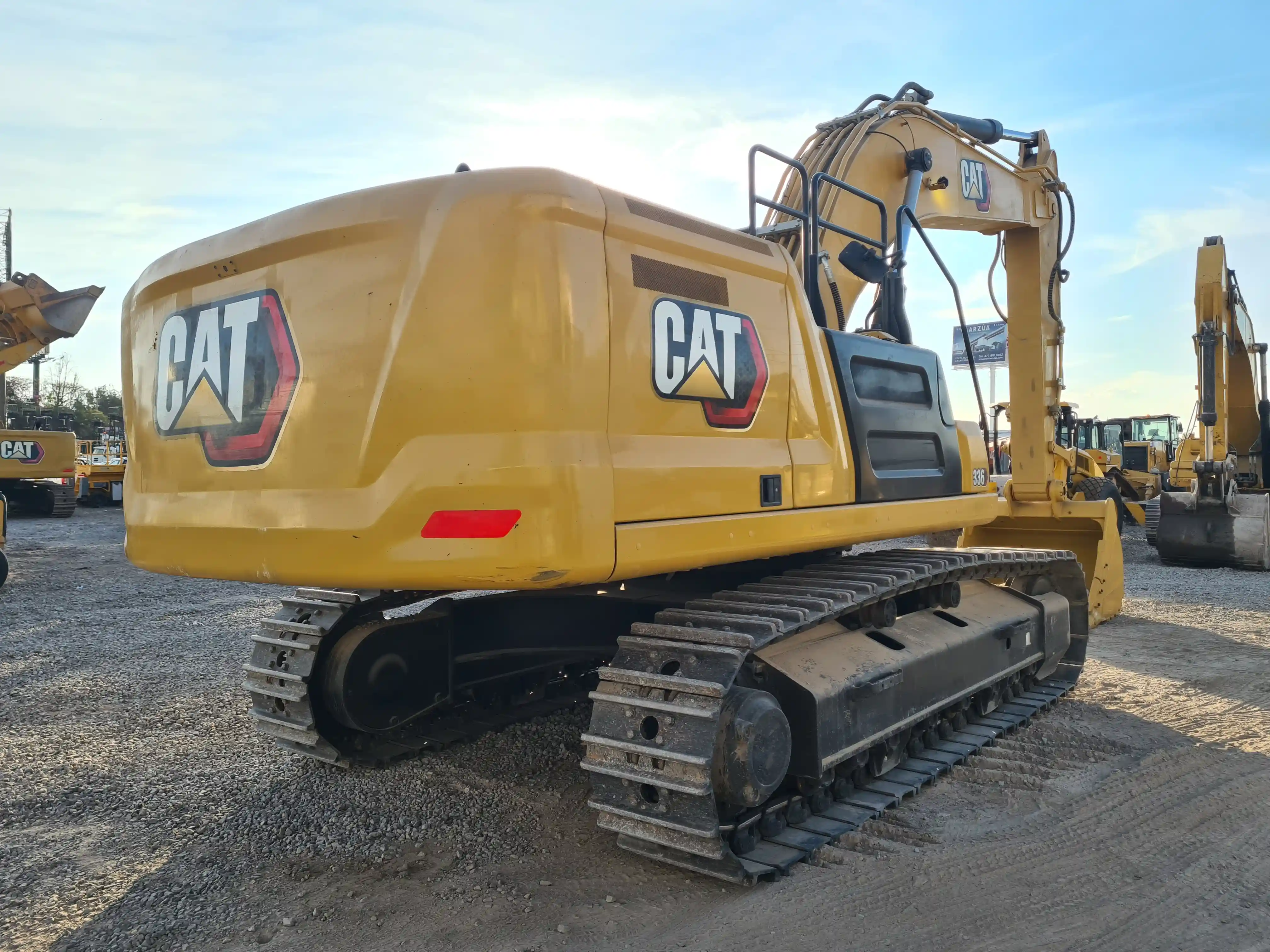 Excavadora usada cat