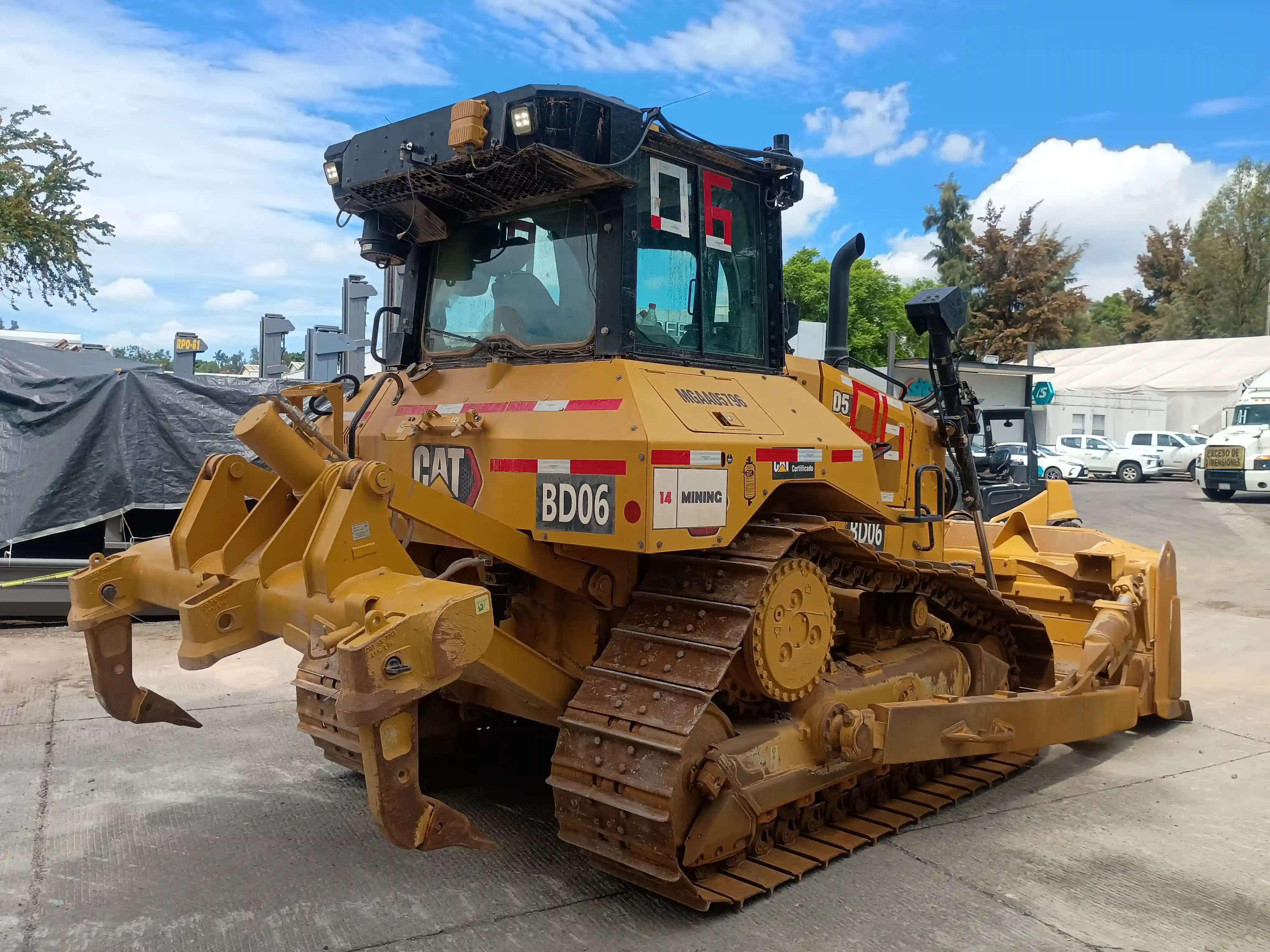 Bulldozer usado cat