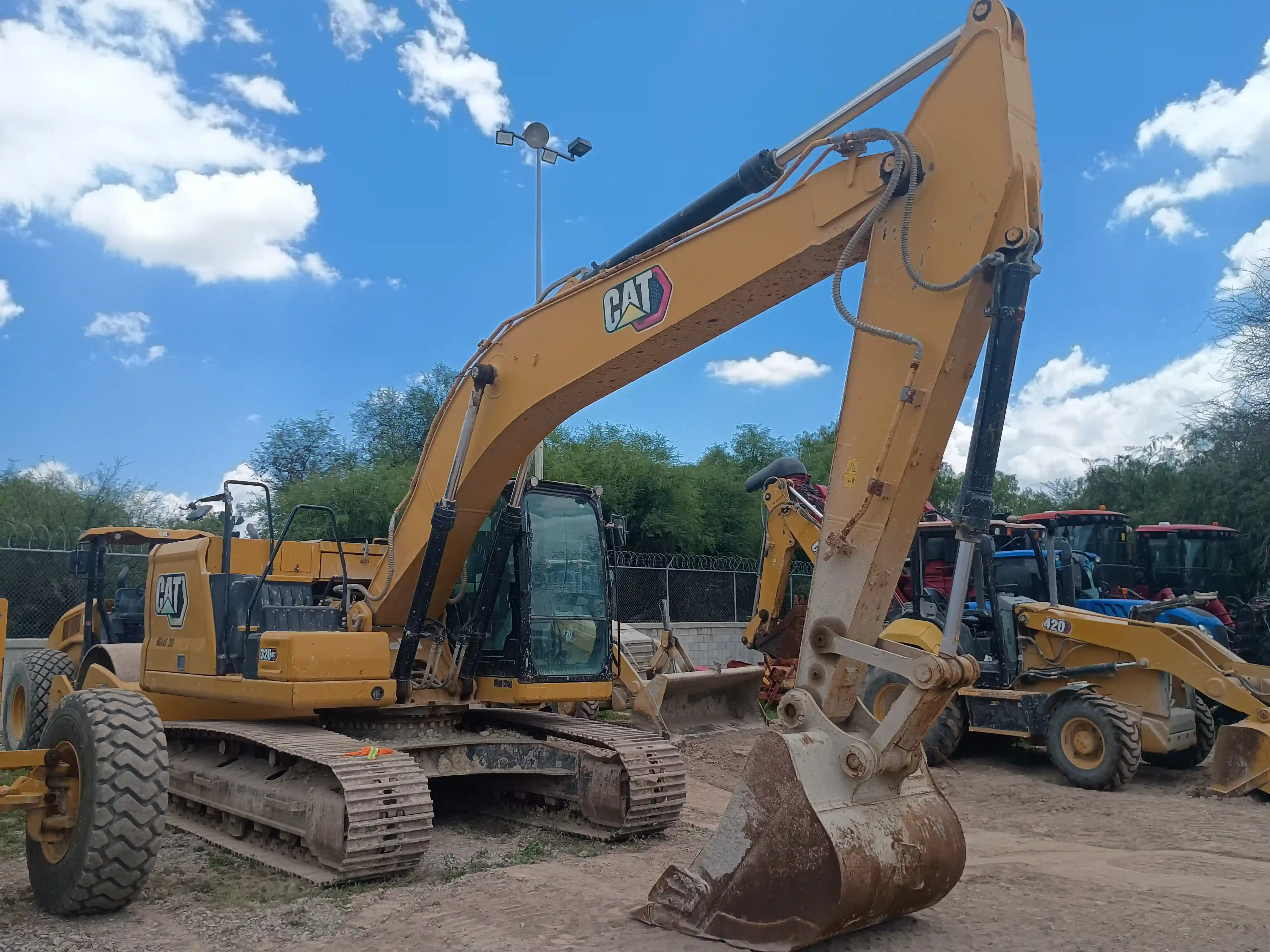 Excavadora usada cat