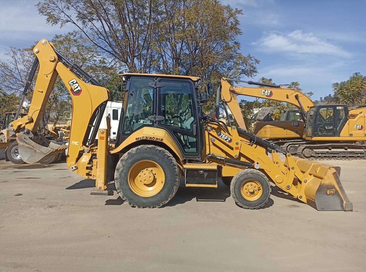 Retroexcavadora usada cat