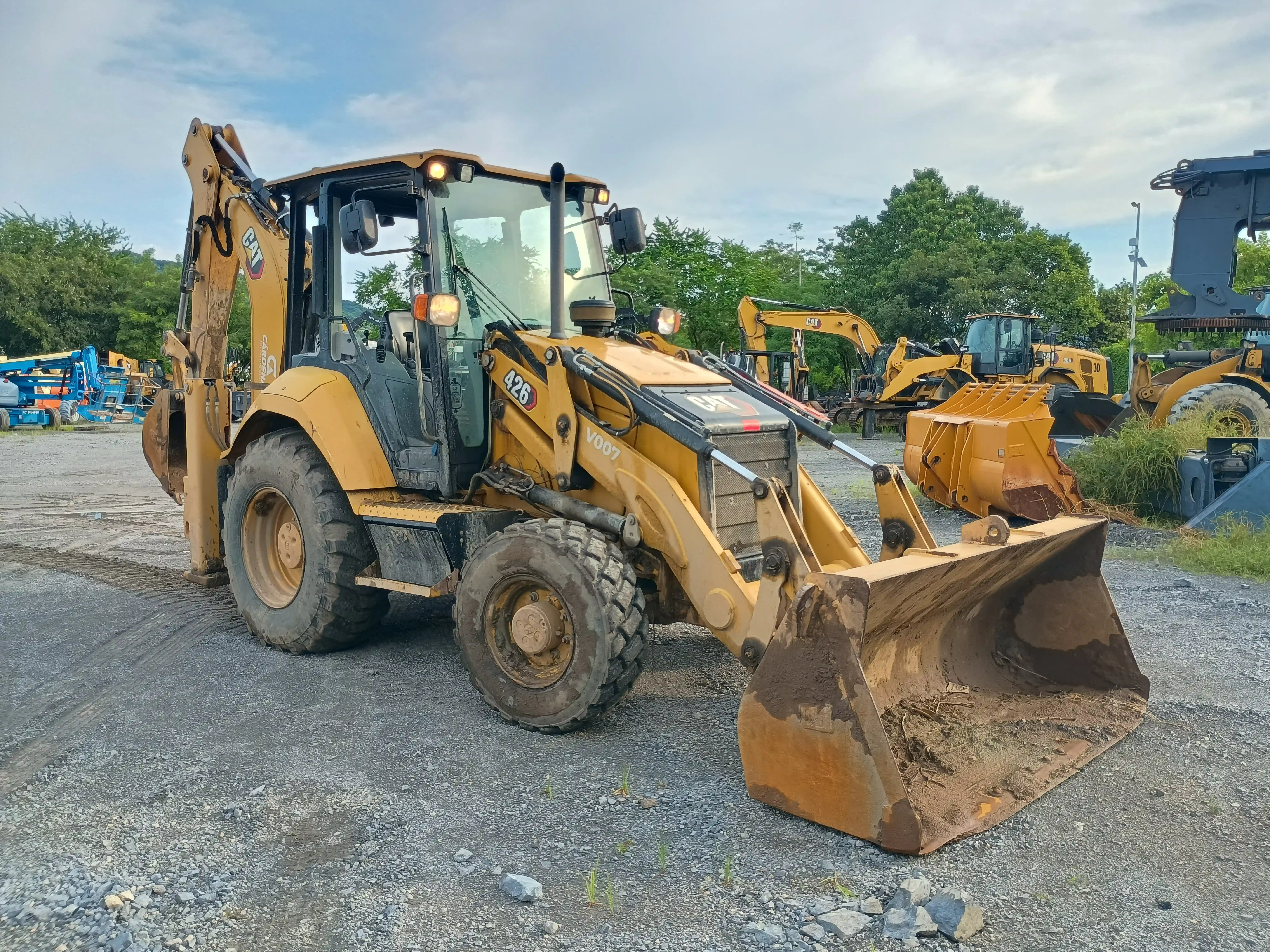 Retroexcavadora usada cat