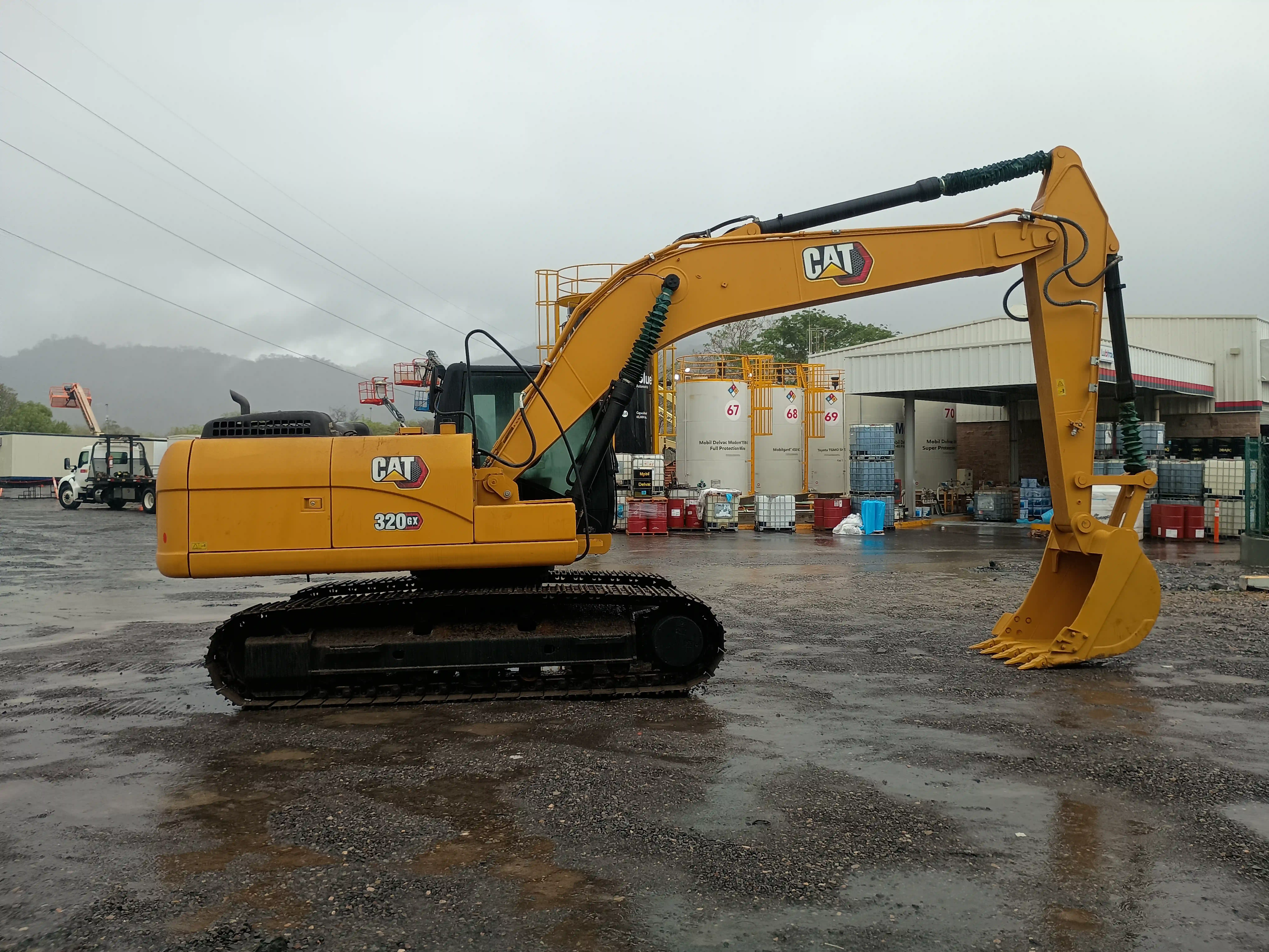 Excavadora usada cat