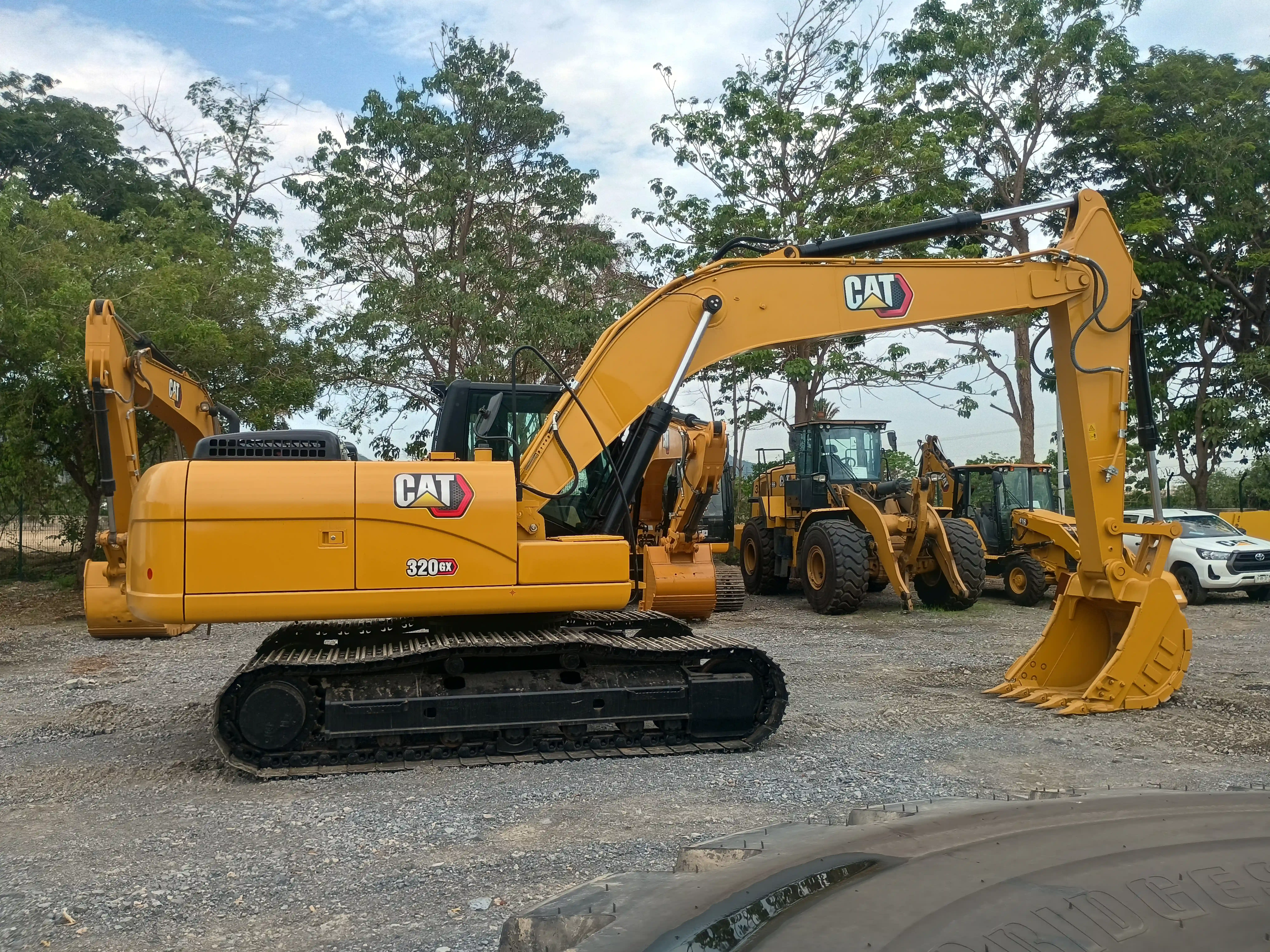 Excavadora usada cat