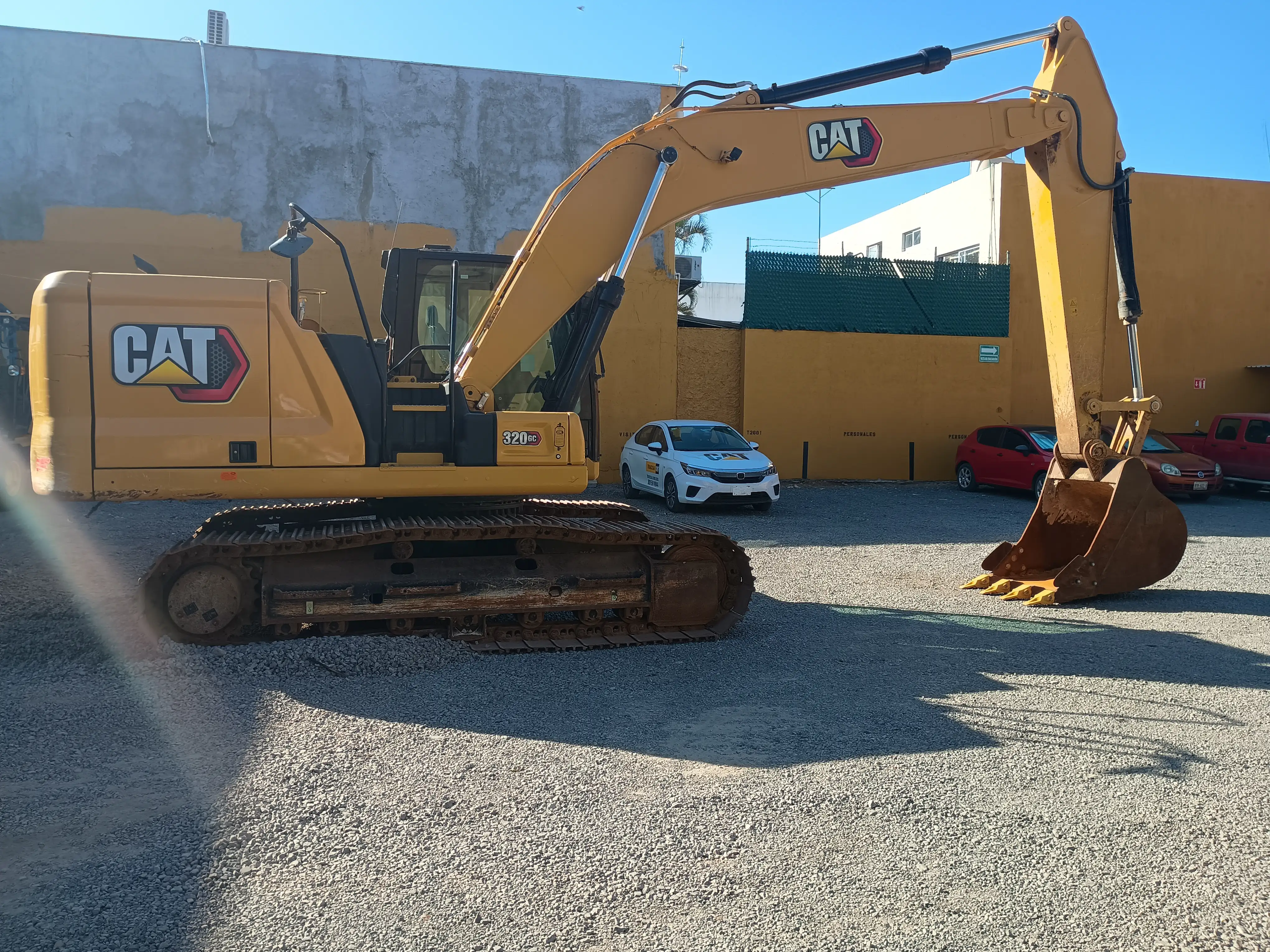 Excavadora usada cat