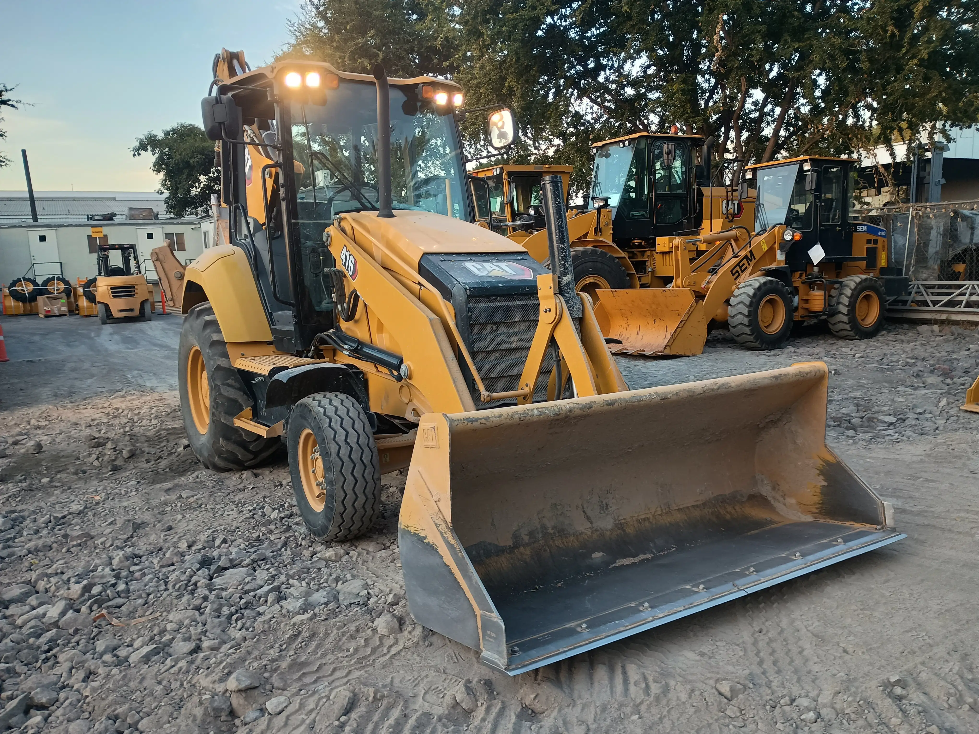 Retroexcavadora usada cat