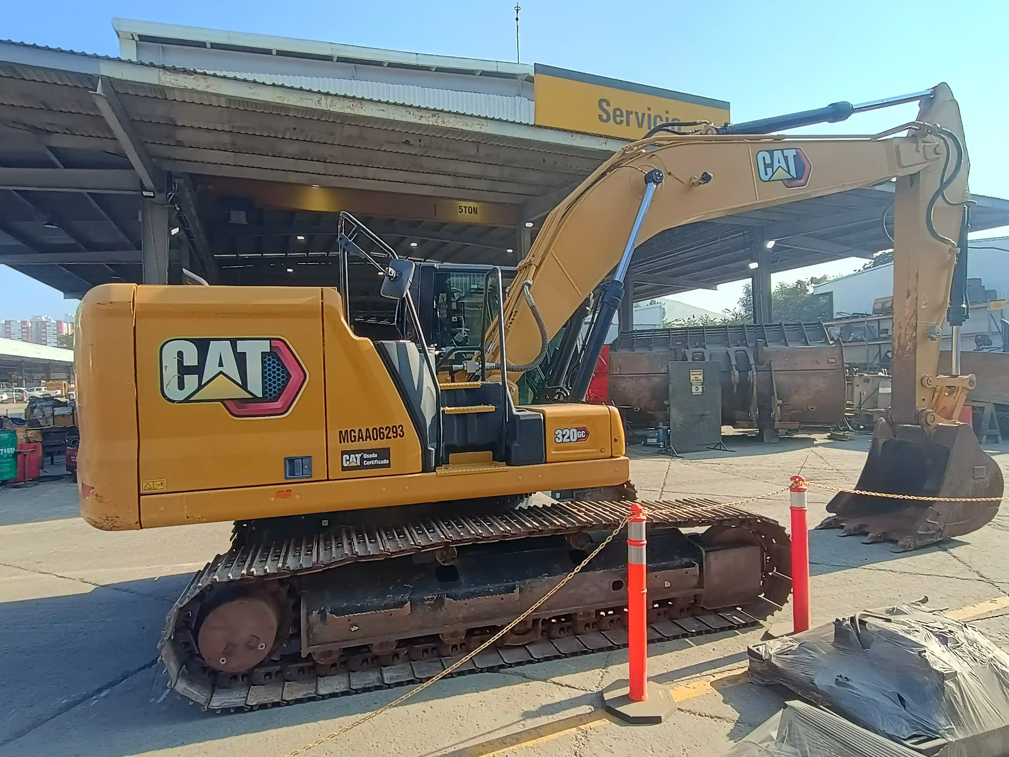 Excavadora usada cat