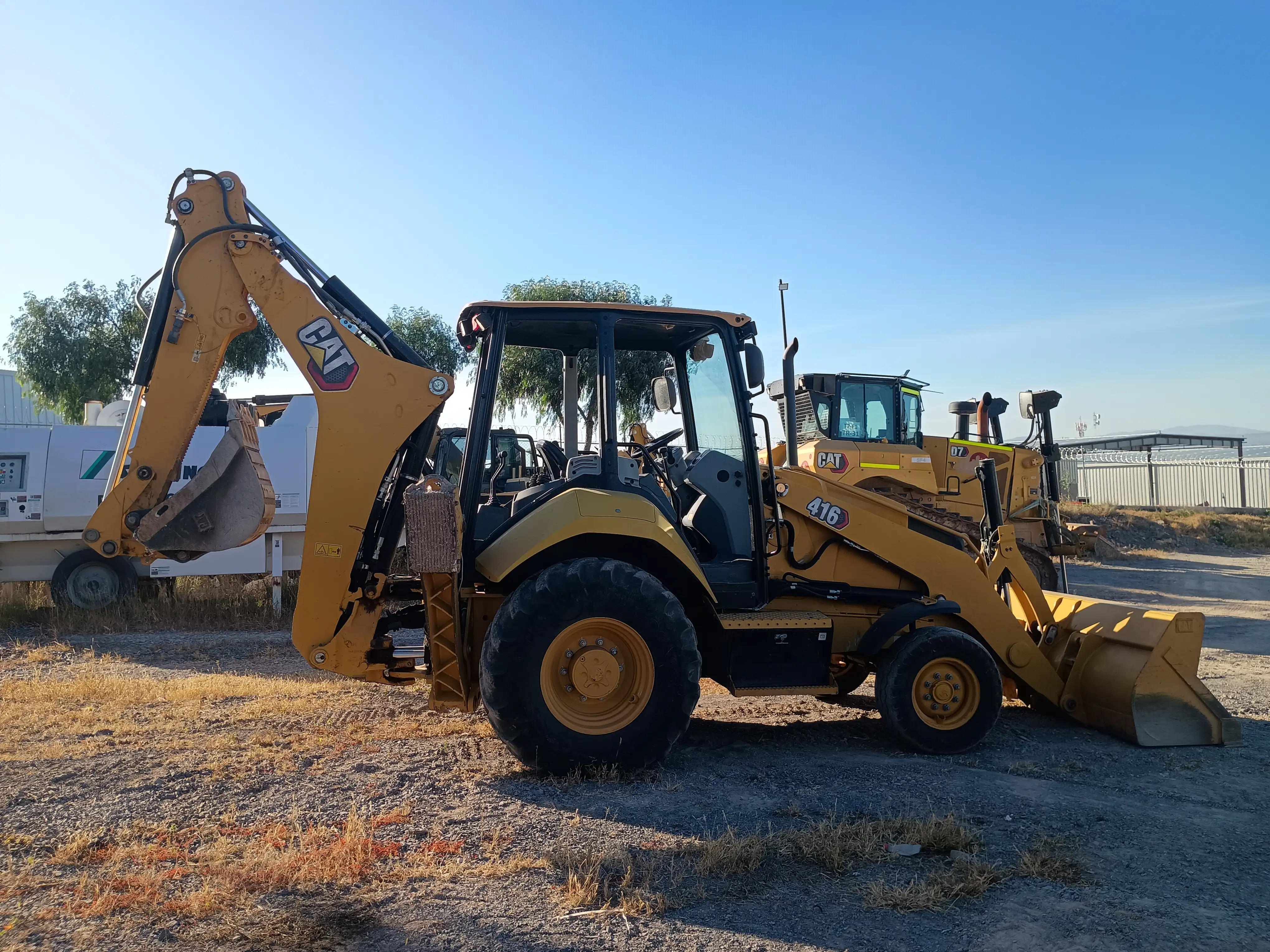 Retroexcavadora usada cat