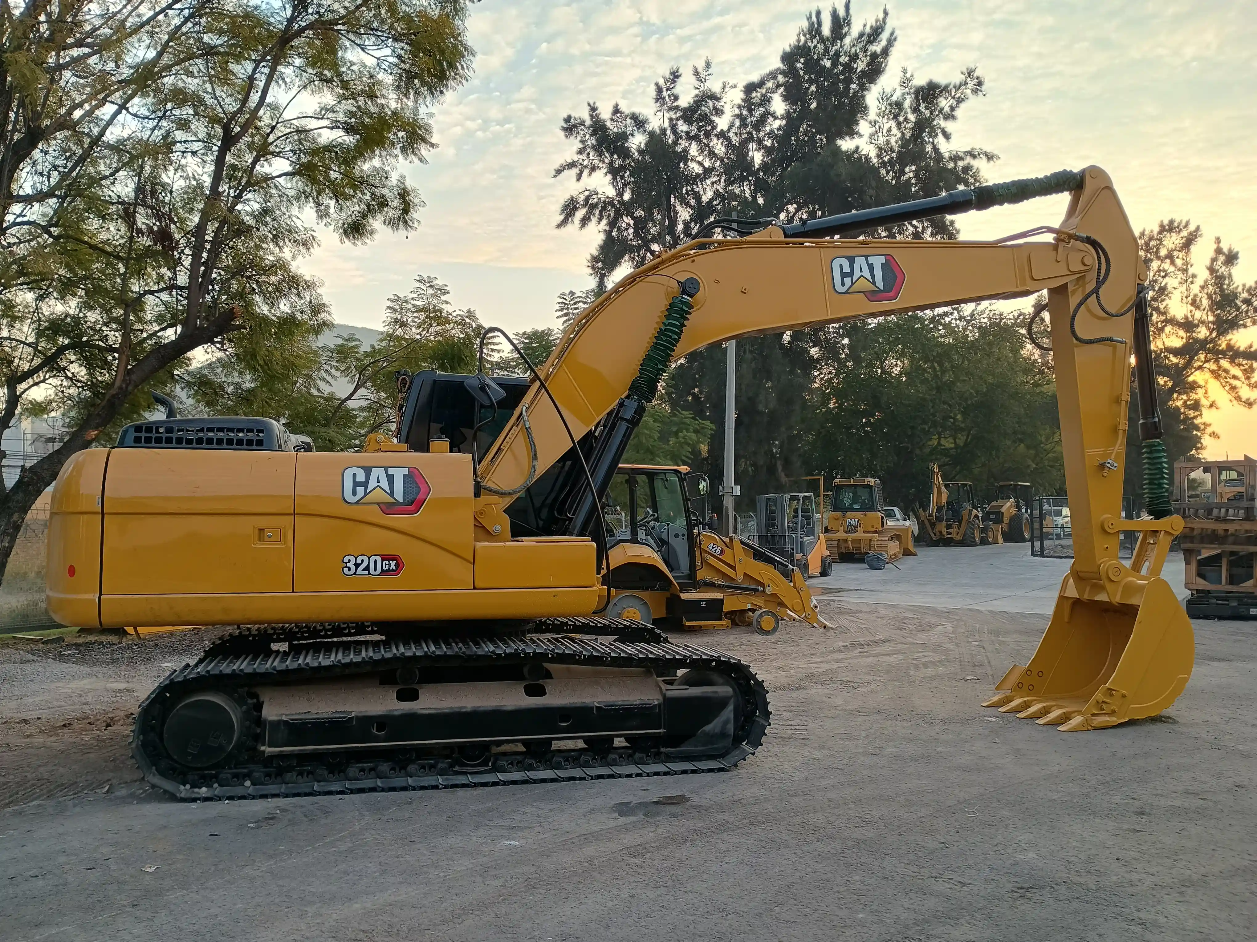 Excavadora usada cat