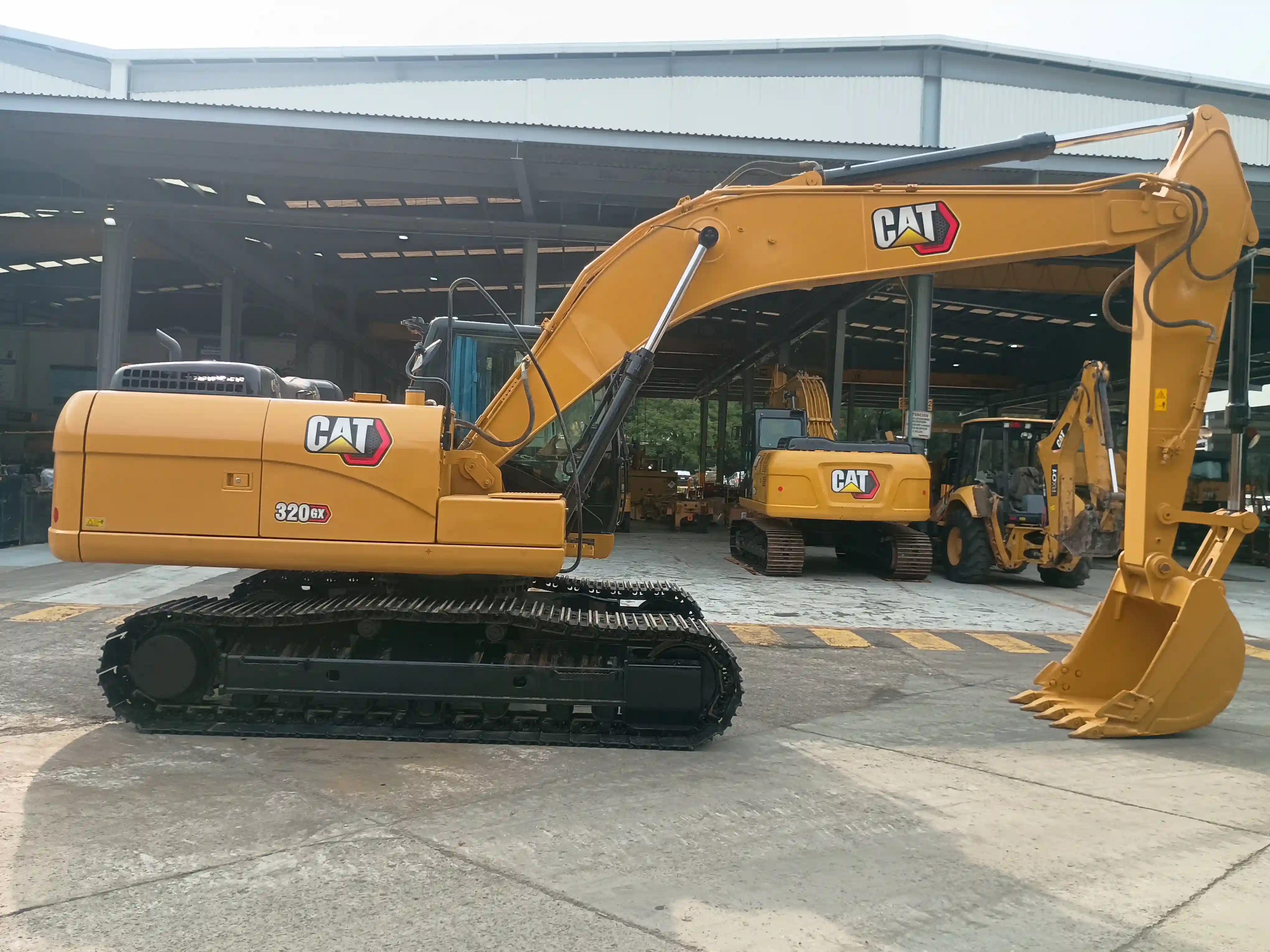 Excavadora usada cat