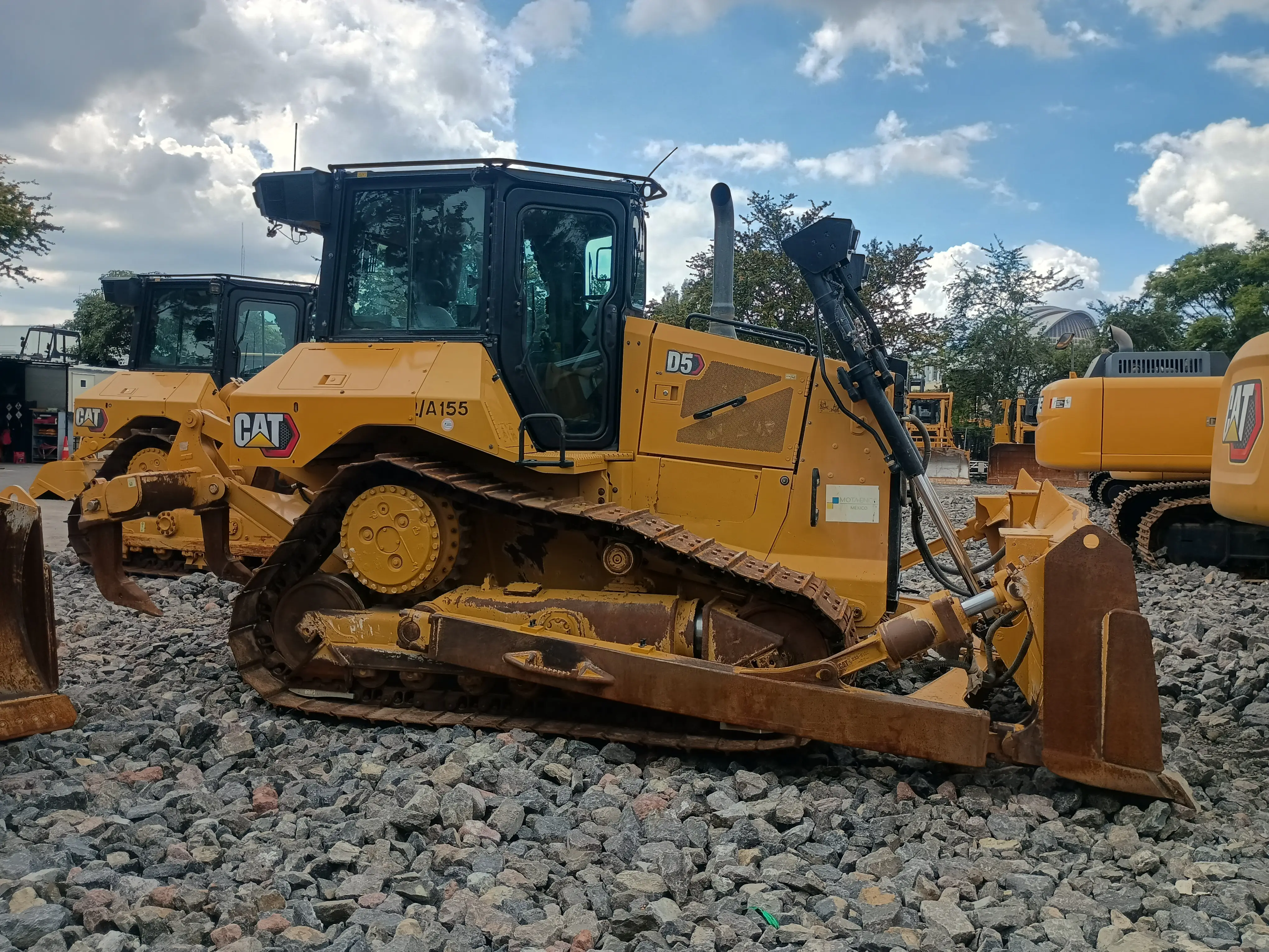 Bulldozer usado cat