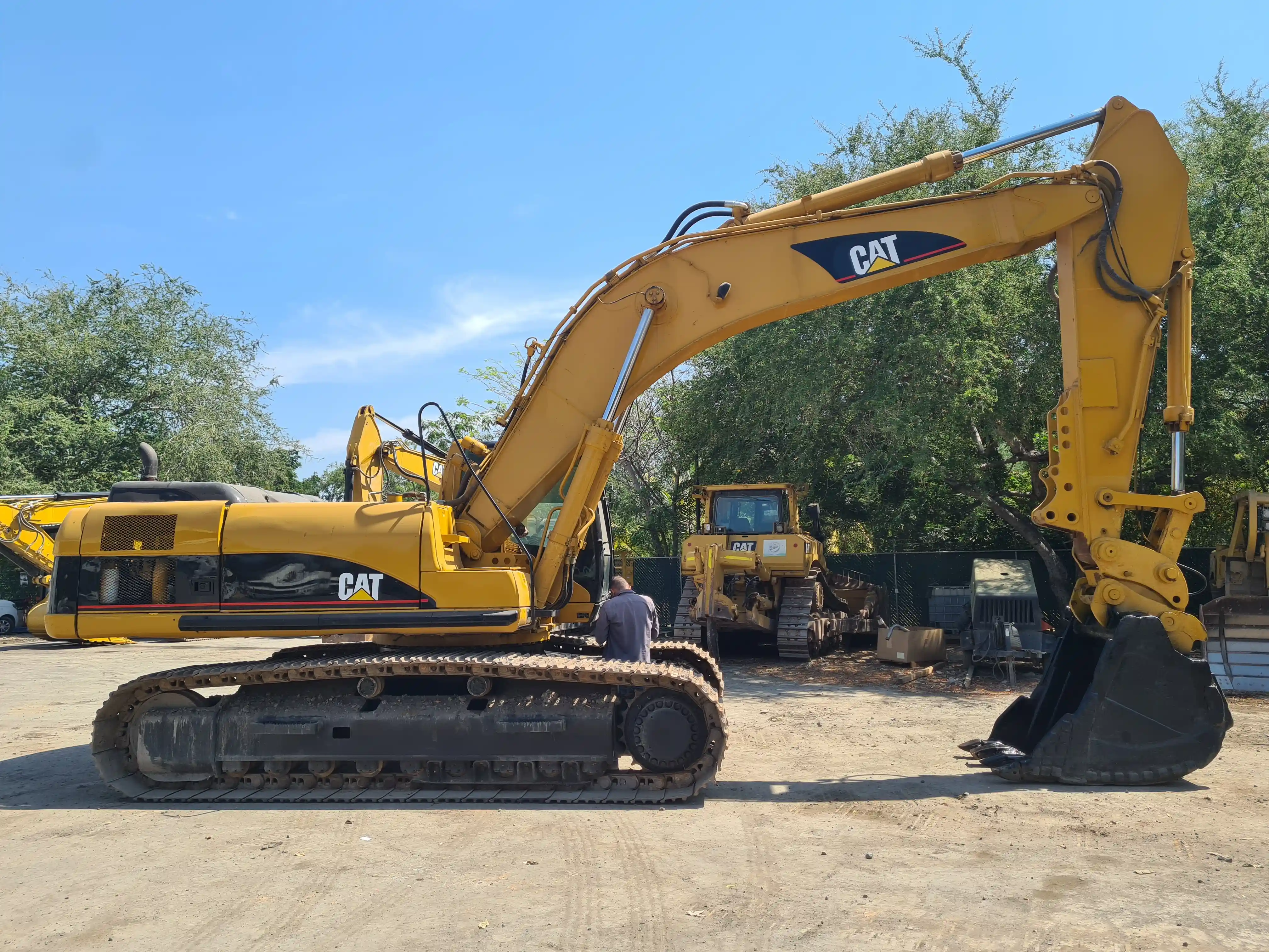 Excavadora usada cat