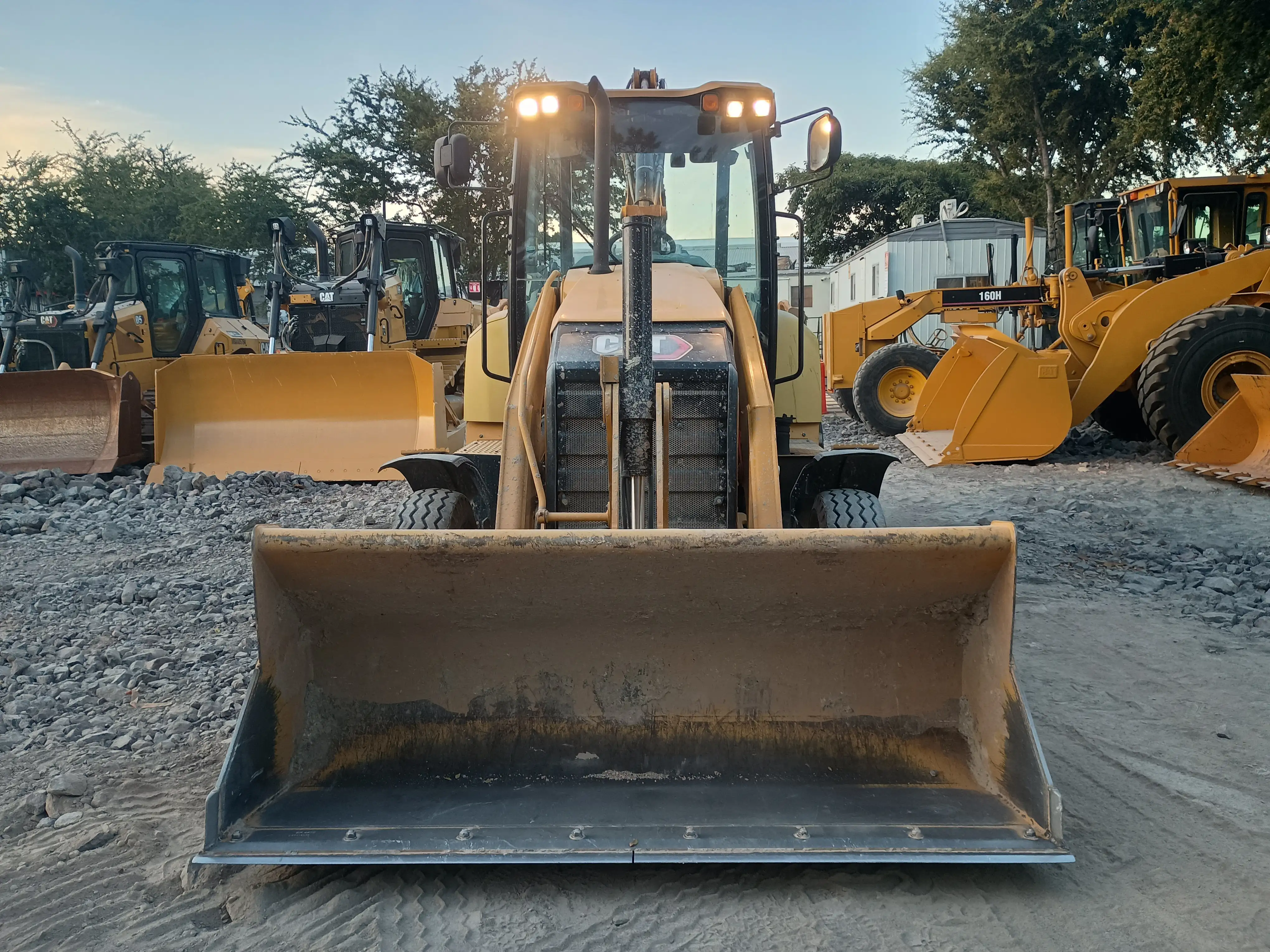 Retroexcavadora usada cat