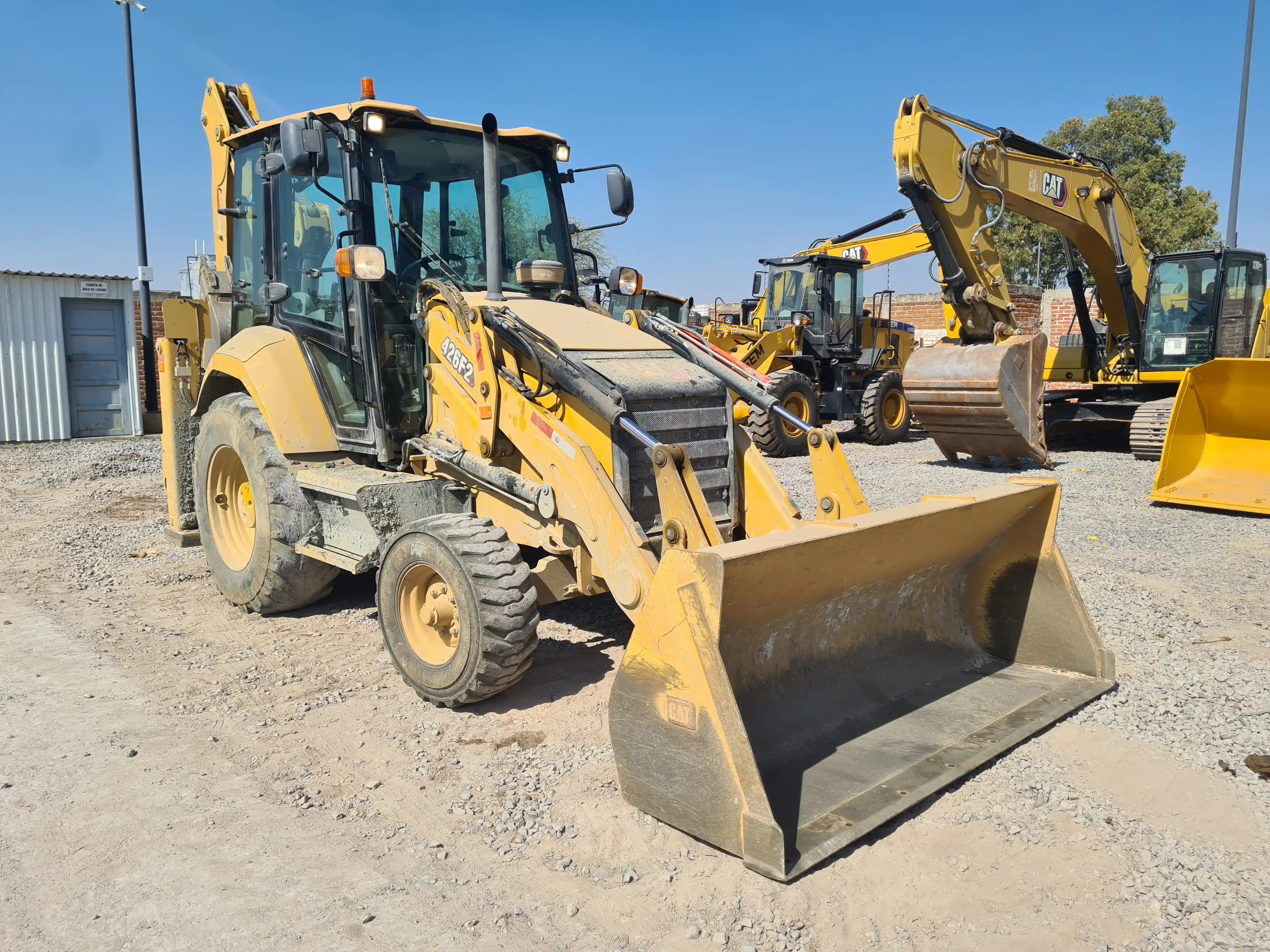 Retroexcavadora usada cat