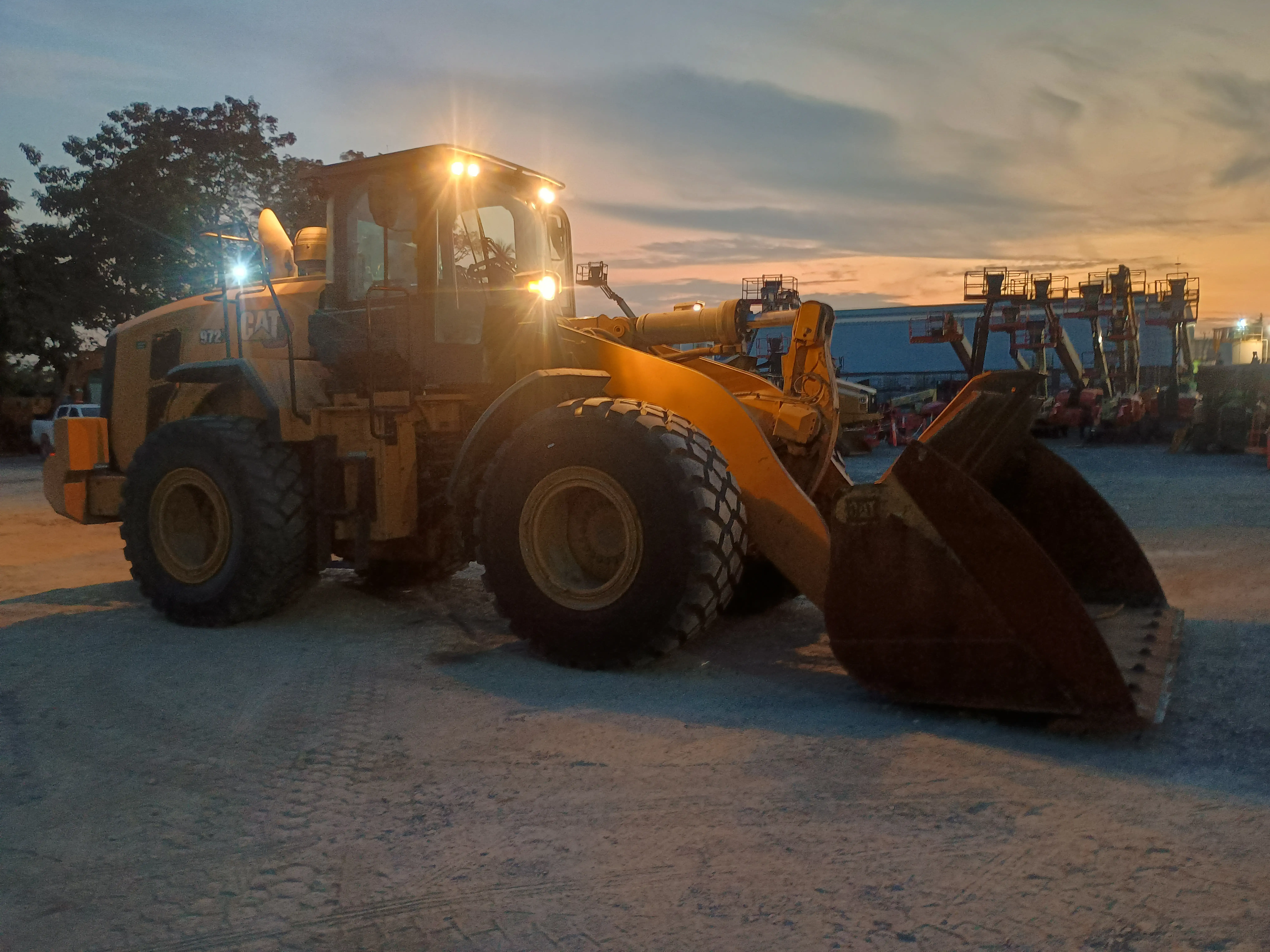 Cargador frontal usado