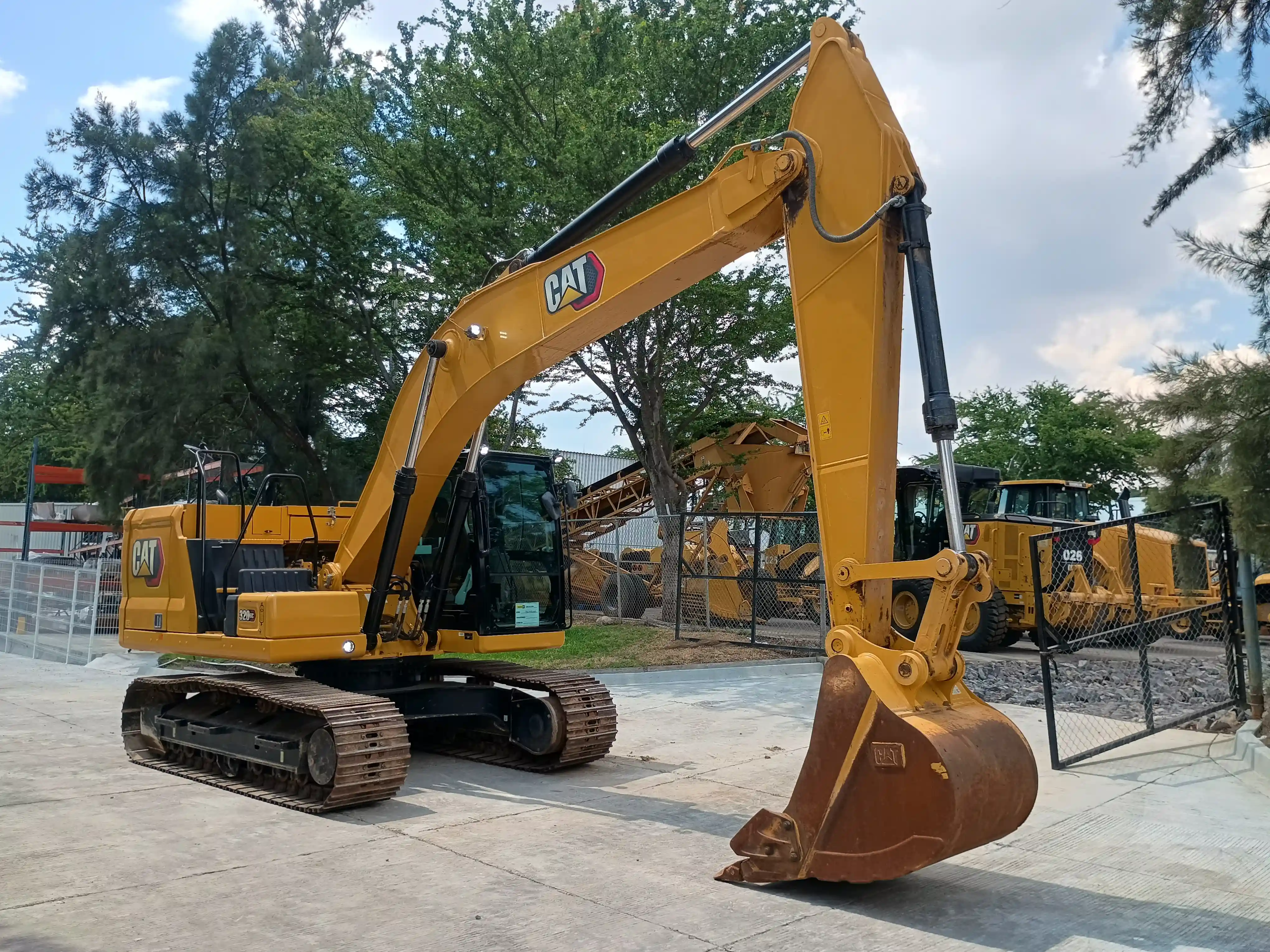 Excavadora usada cat