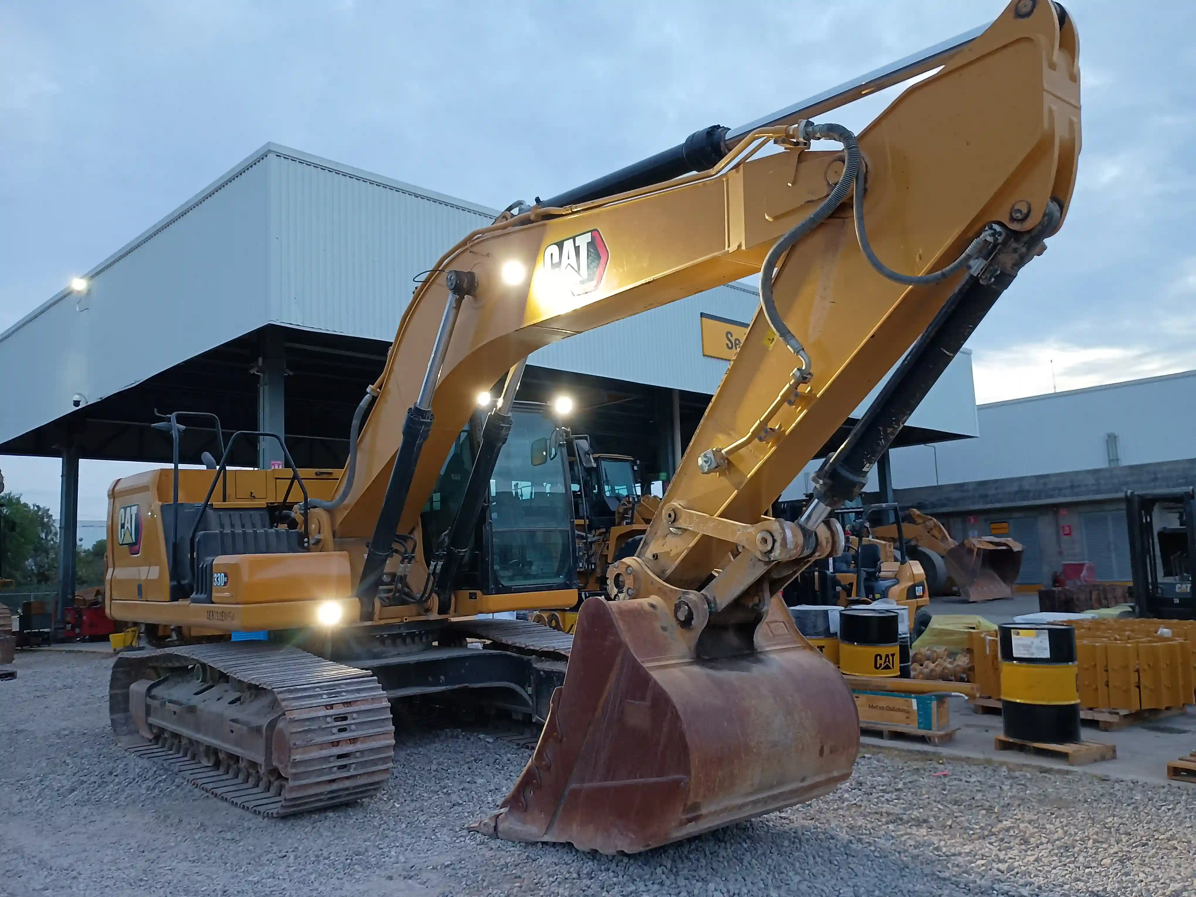 Excavadora usada cat
