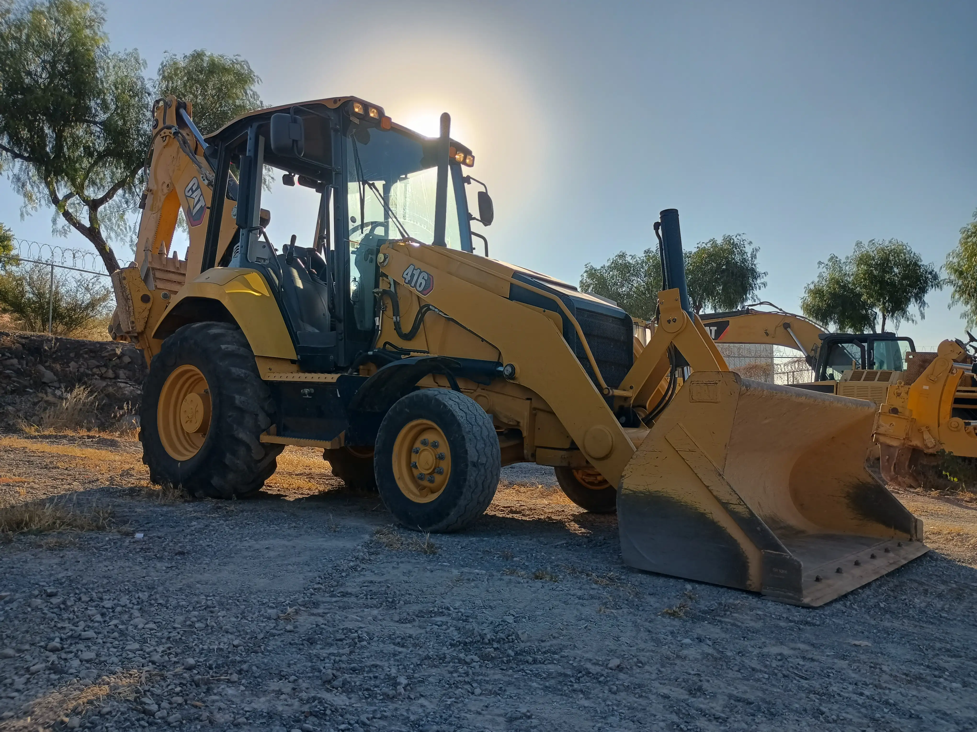 Retroexcavadora usada cat