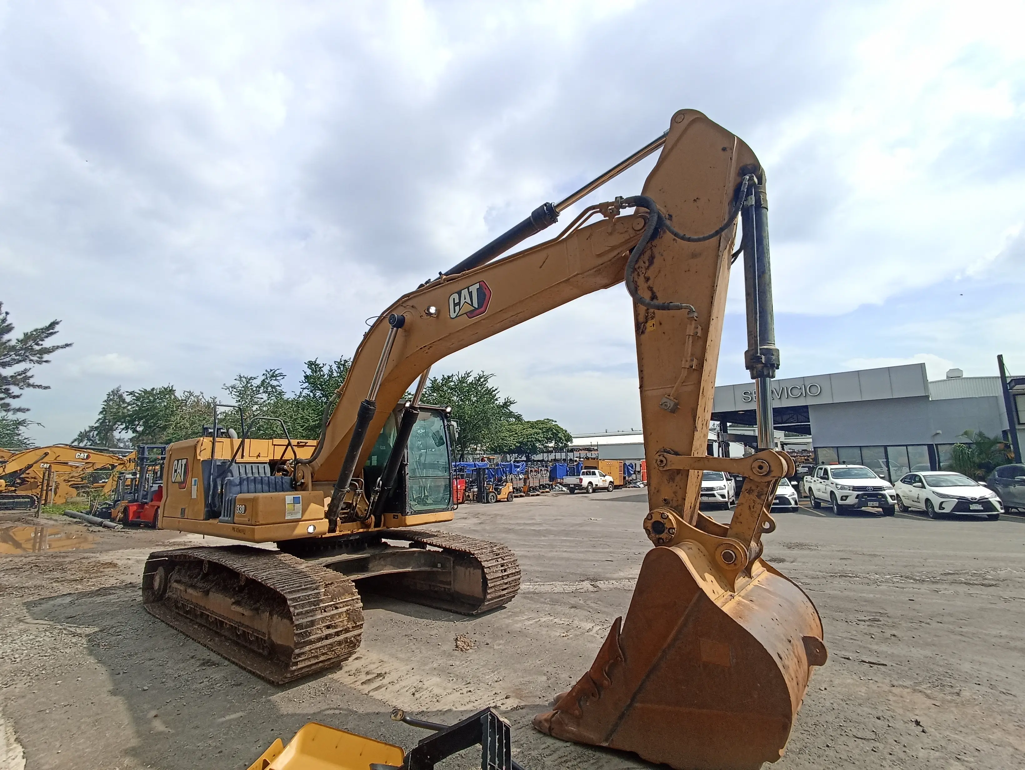 Excavadora usada cat