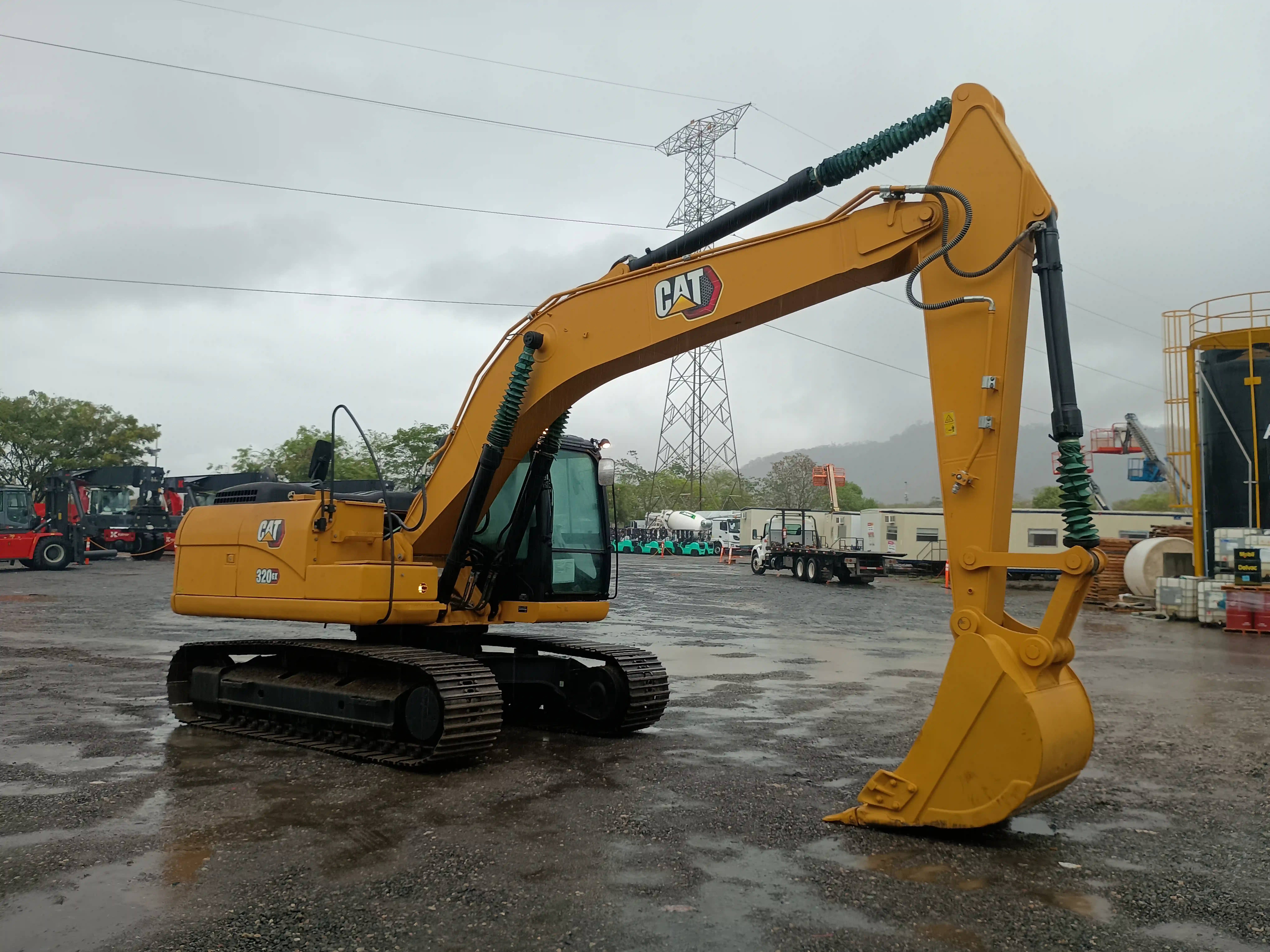 Excavadora usada cat