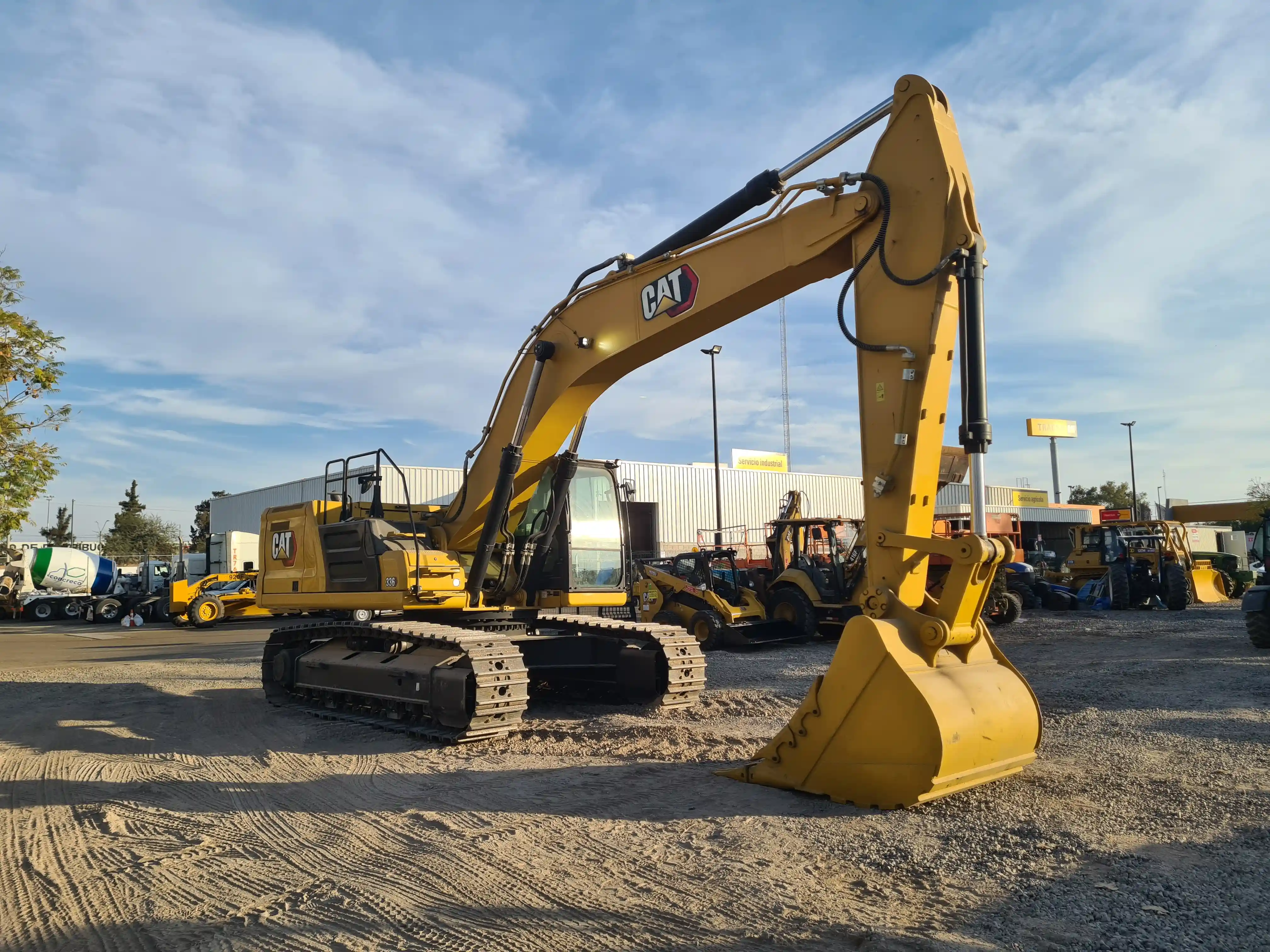 Excavadora usada cat