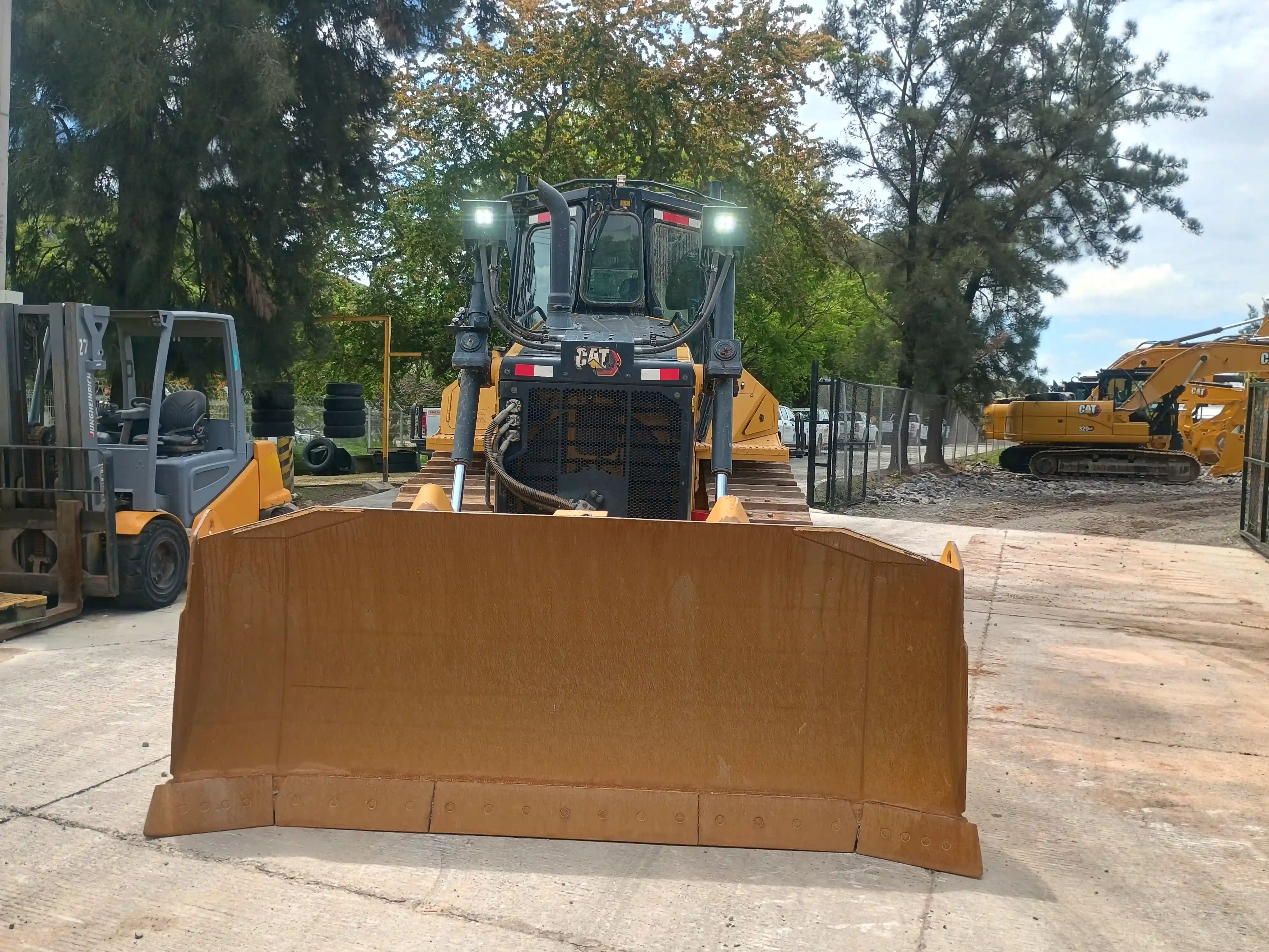 Bulldozer usado cat