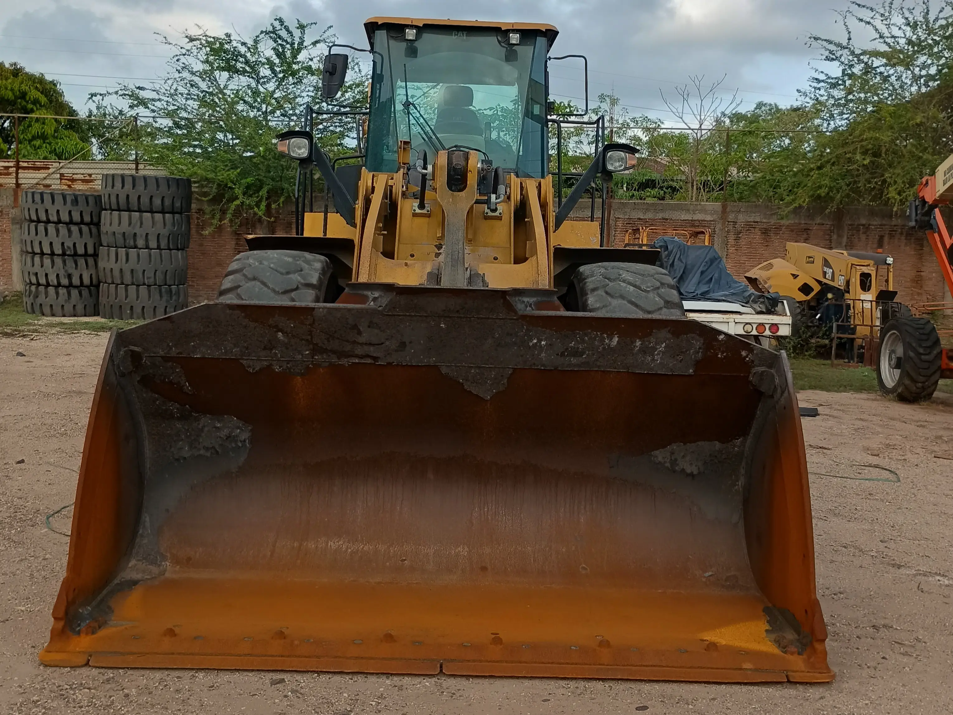 Cargador frontal usado