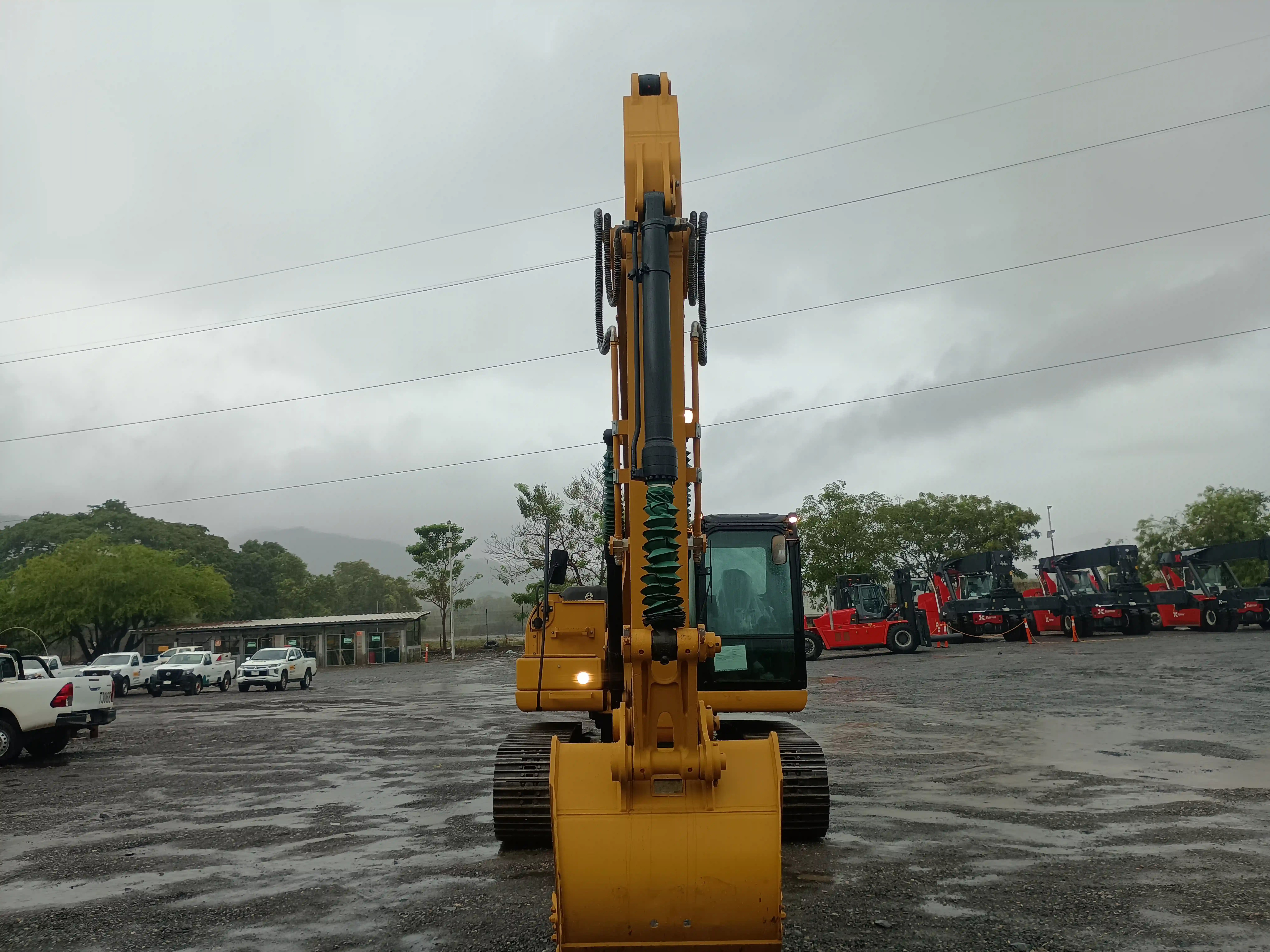 Excavadora usada cat