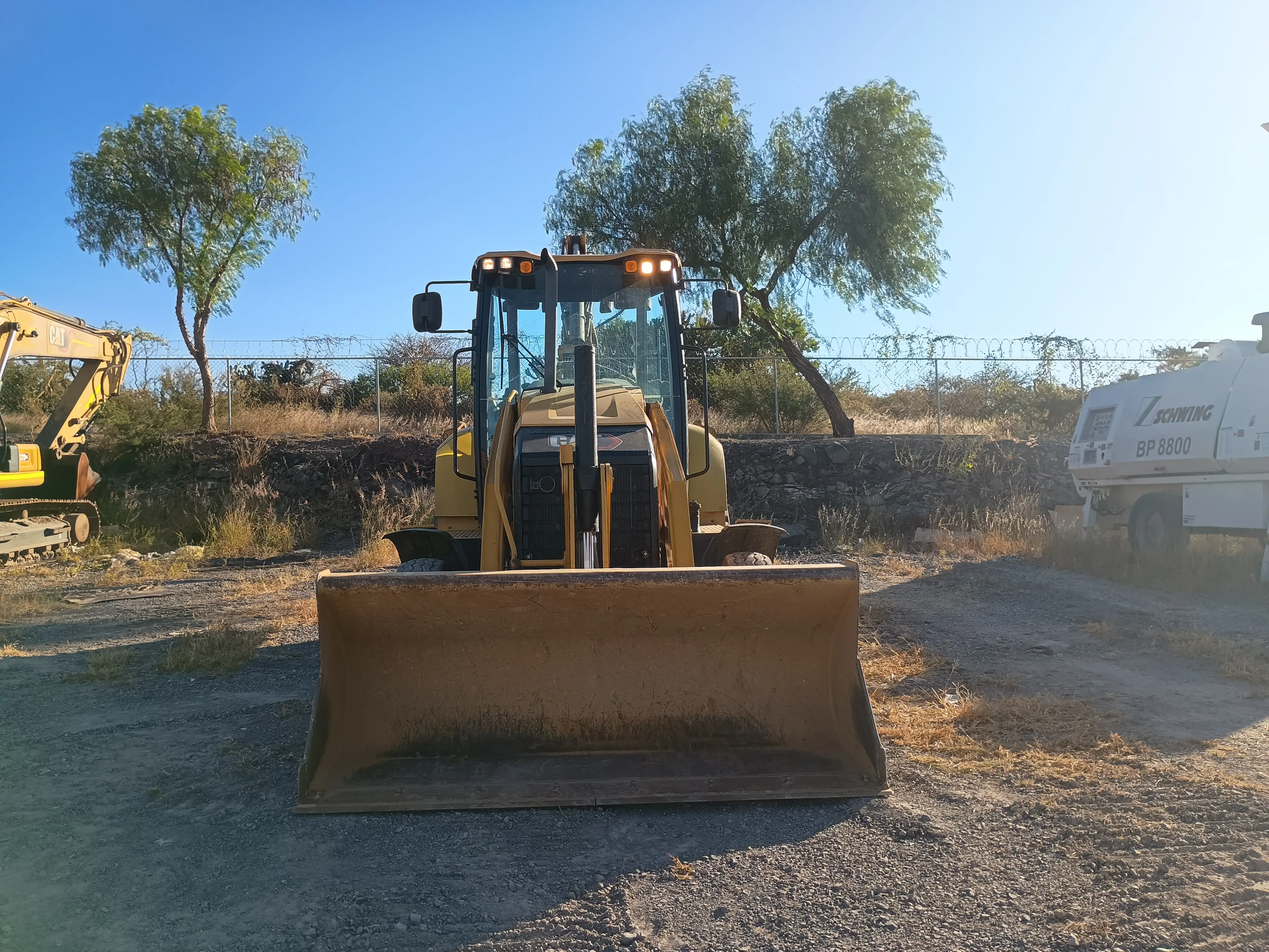 Retroexcavadora usada cat