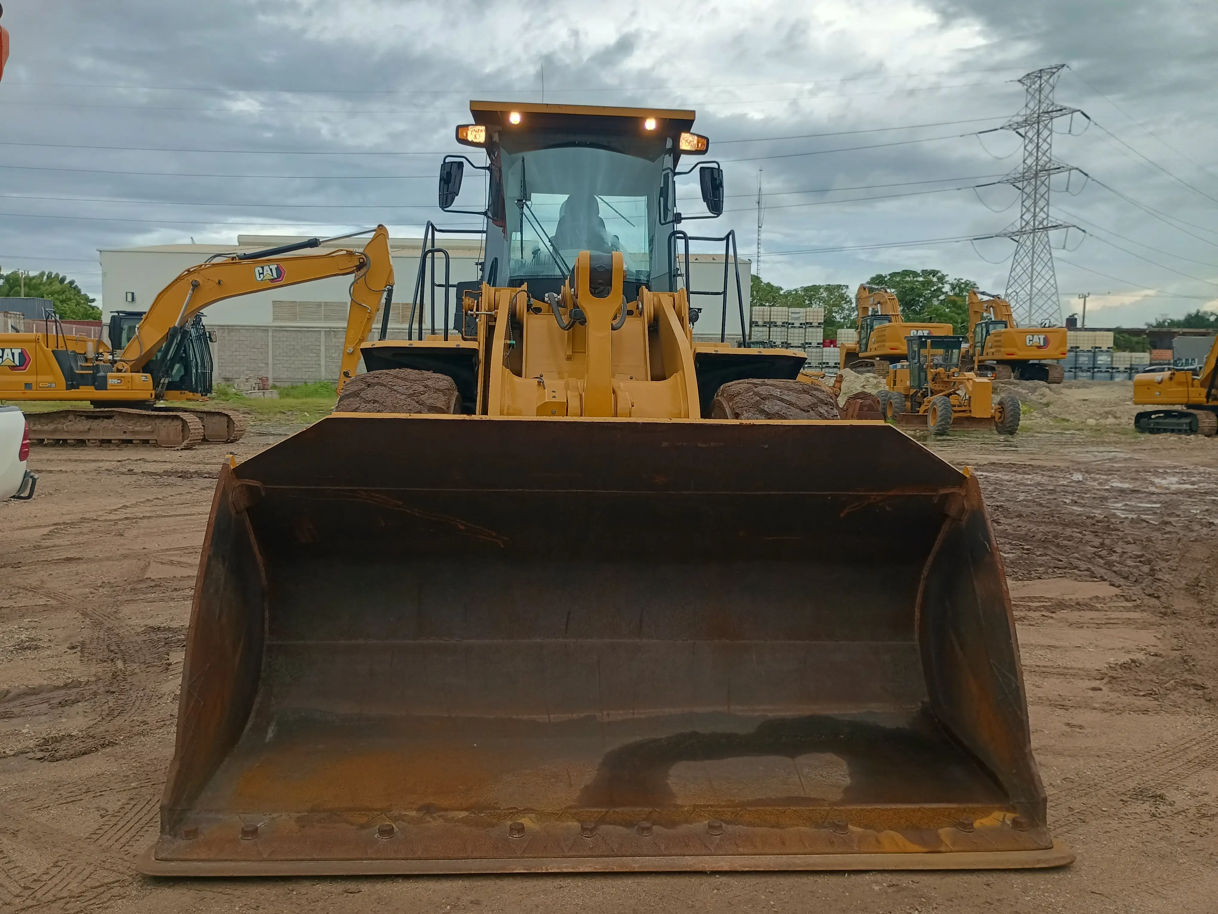 Cargador frontal usado