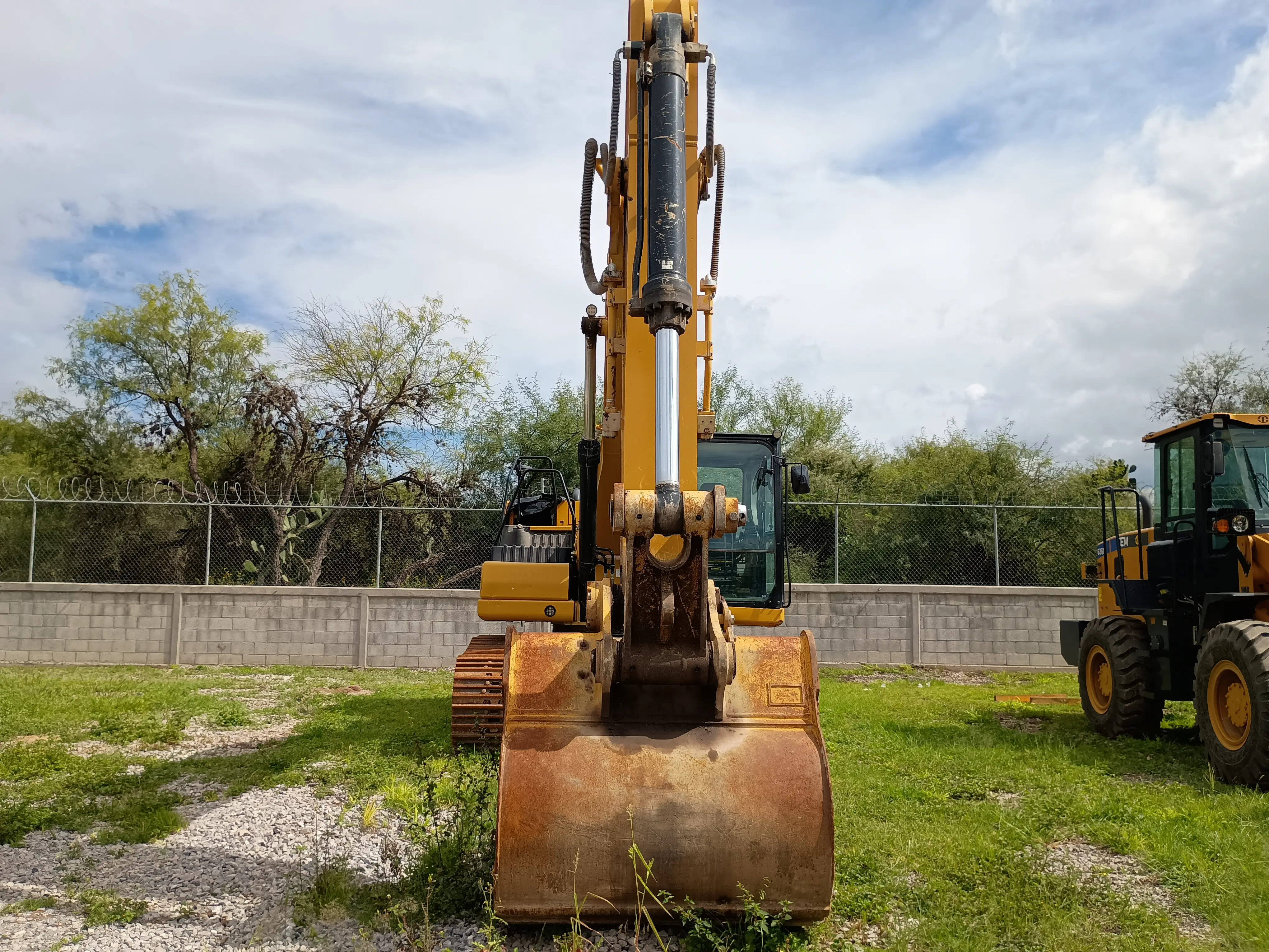 Excavadora usada cat