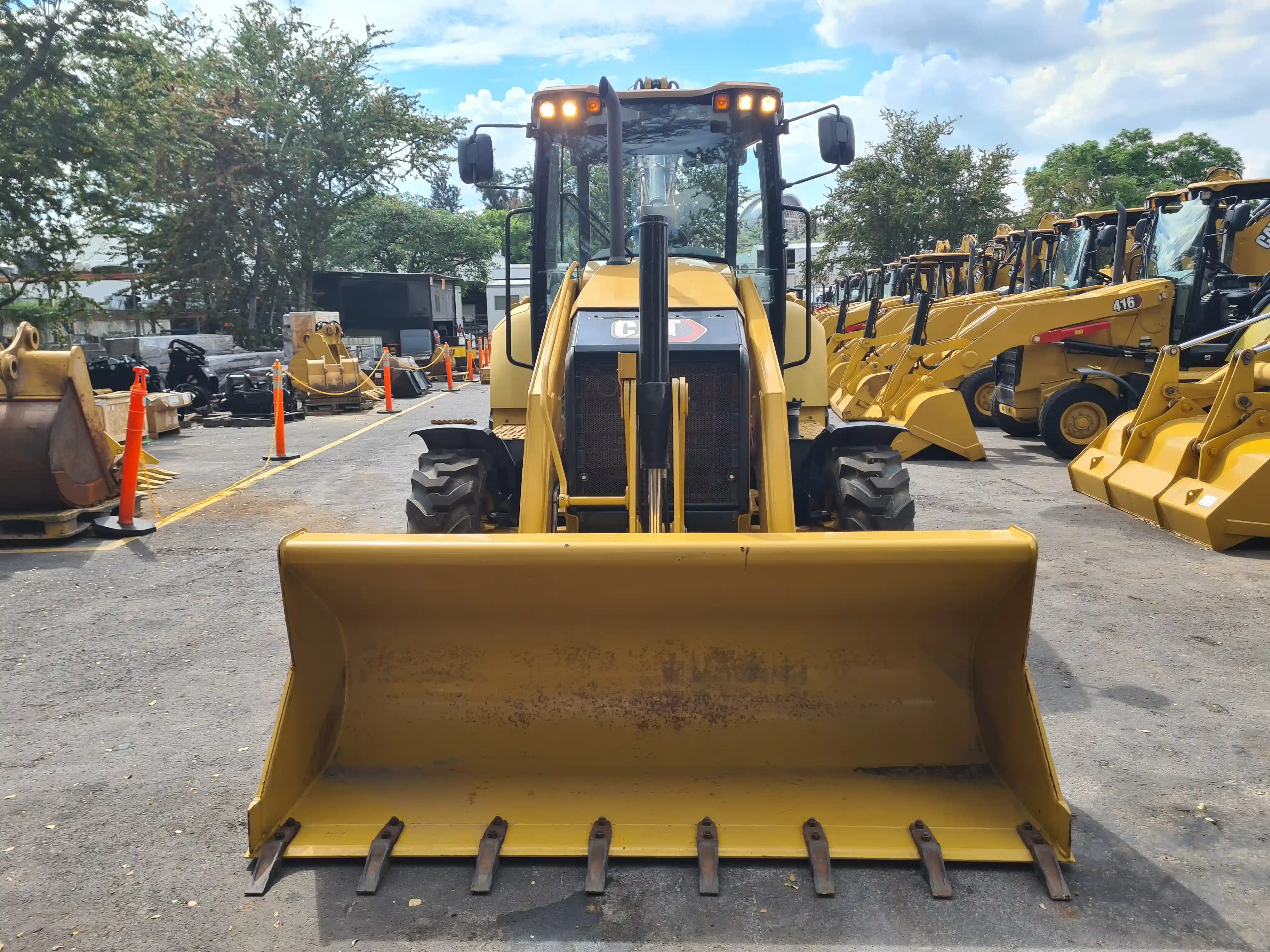 Retroexcavadora usada cat