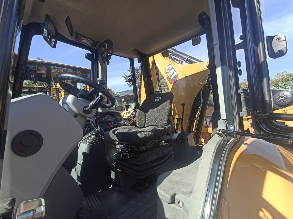 Retroexcavadora usada cat