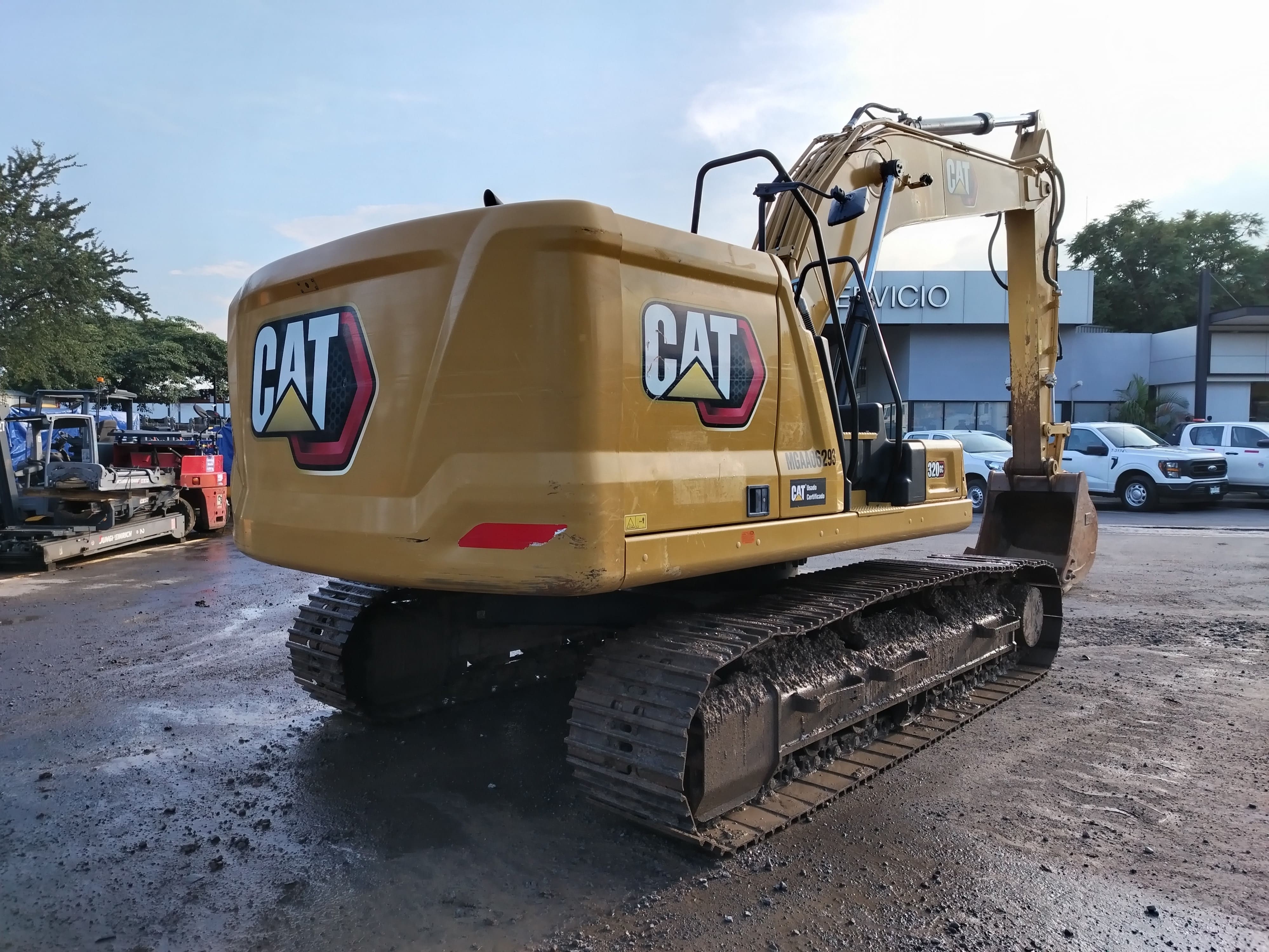 Excavadora usada cat