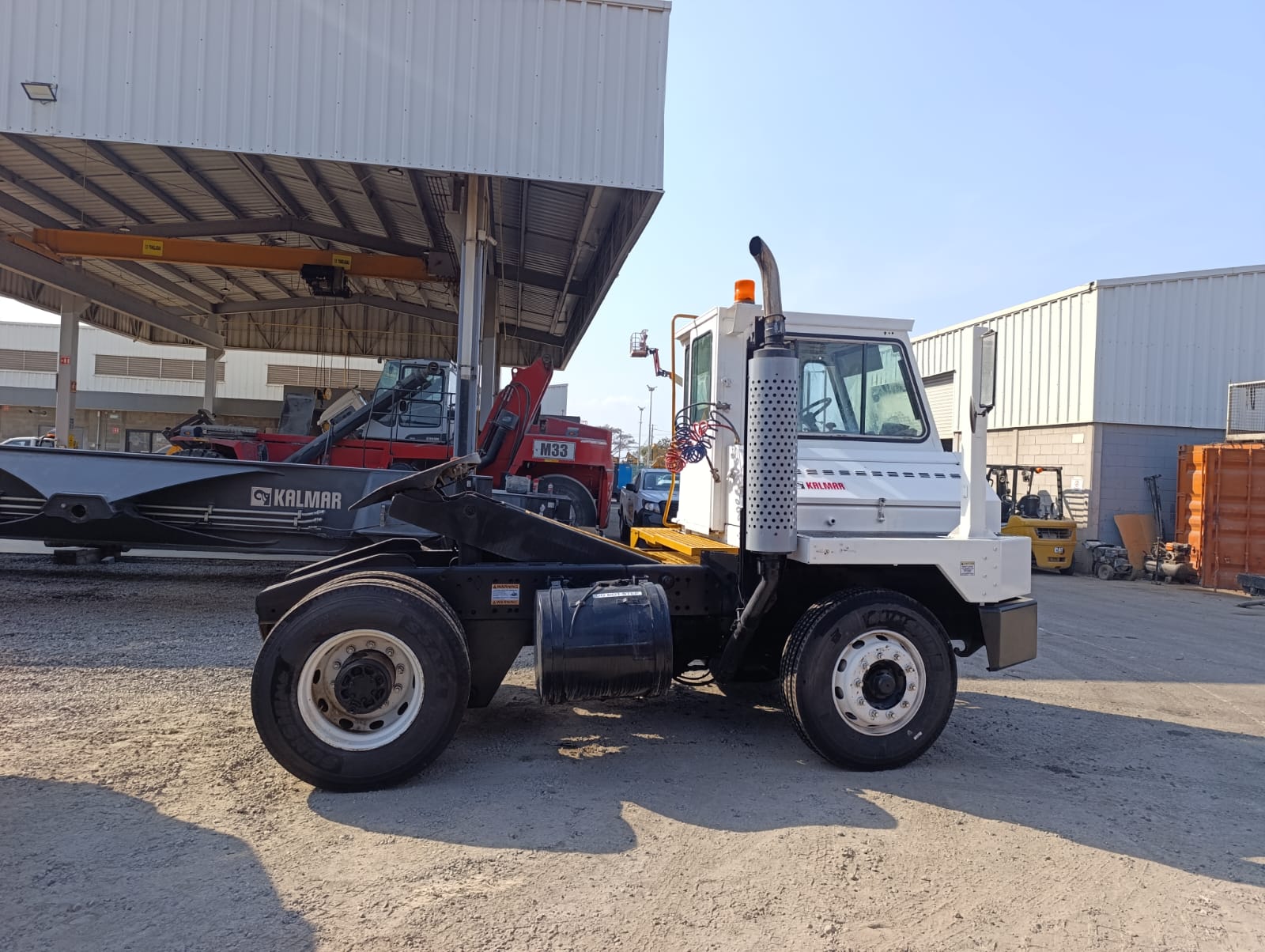 Tractor de puerto